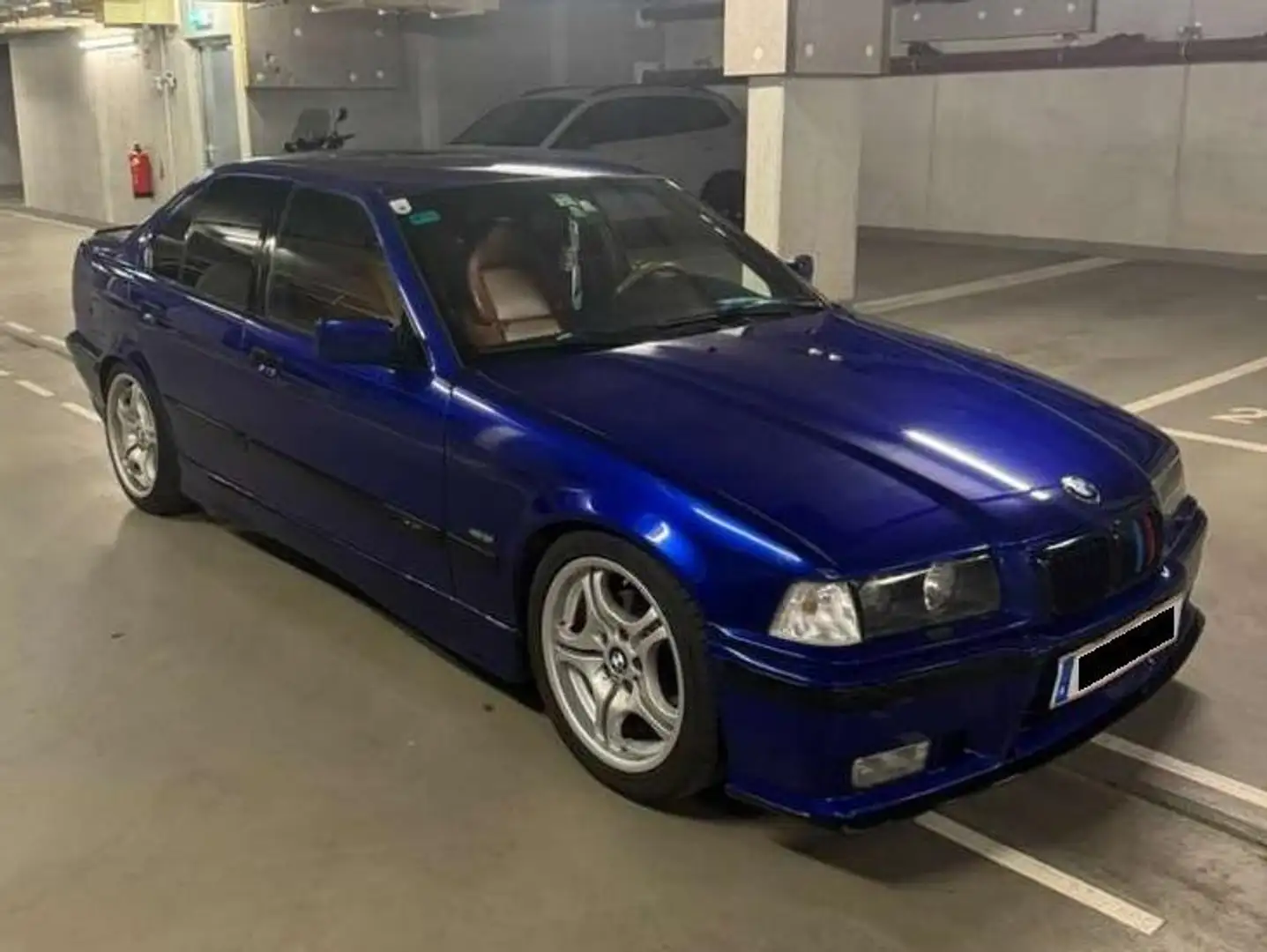 BMW 320 3er-Reihe E36 Limousine Bleu - 1