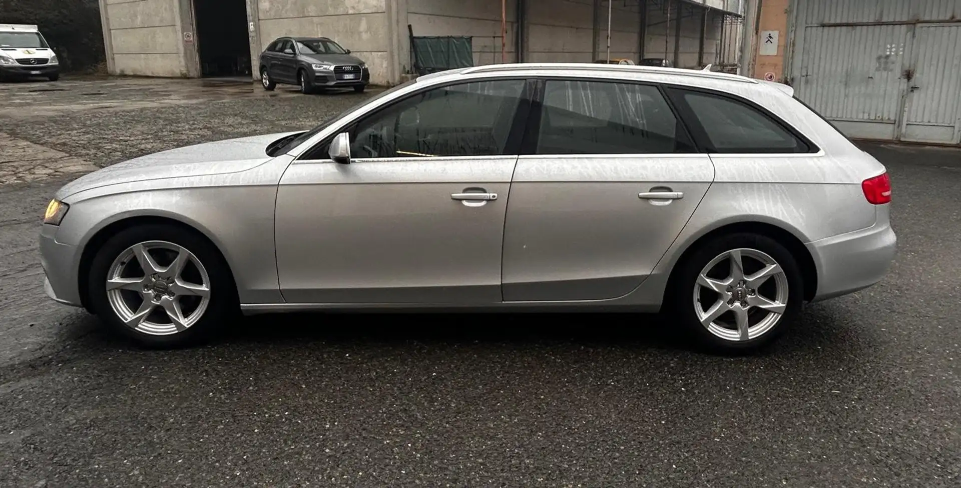 Audi A4 A4 Avant 2.0 tdie Advanced 136cv Plateado - 2