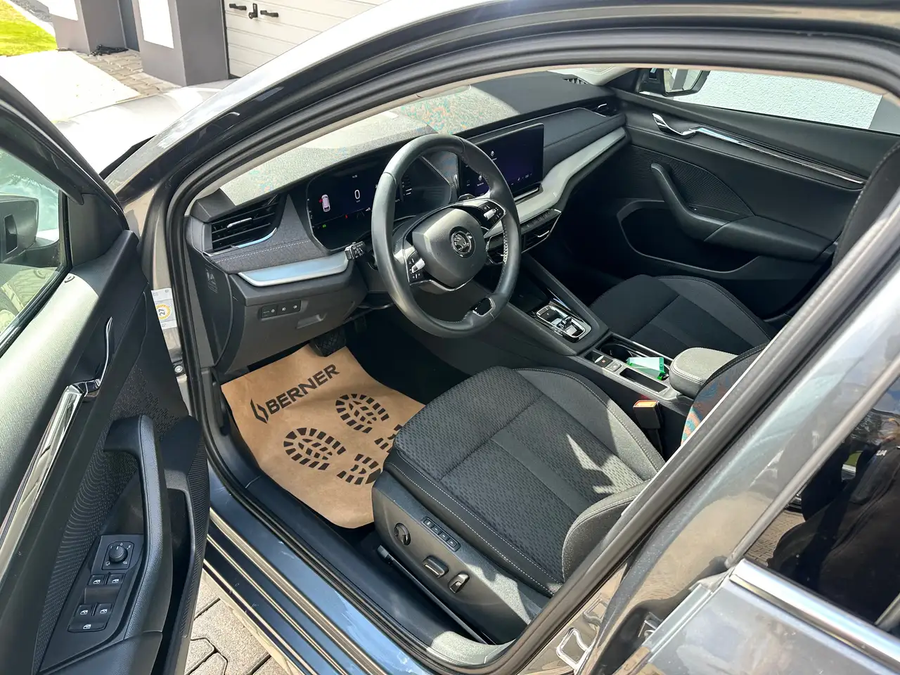Skoda Octavia Style 2,0 TDI DSG *AHV*DIGITAL*APP*PDC*NAVI*LED*, миниатюра 8