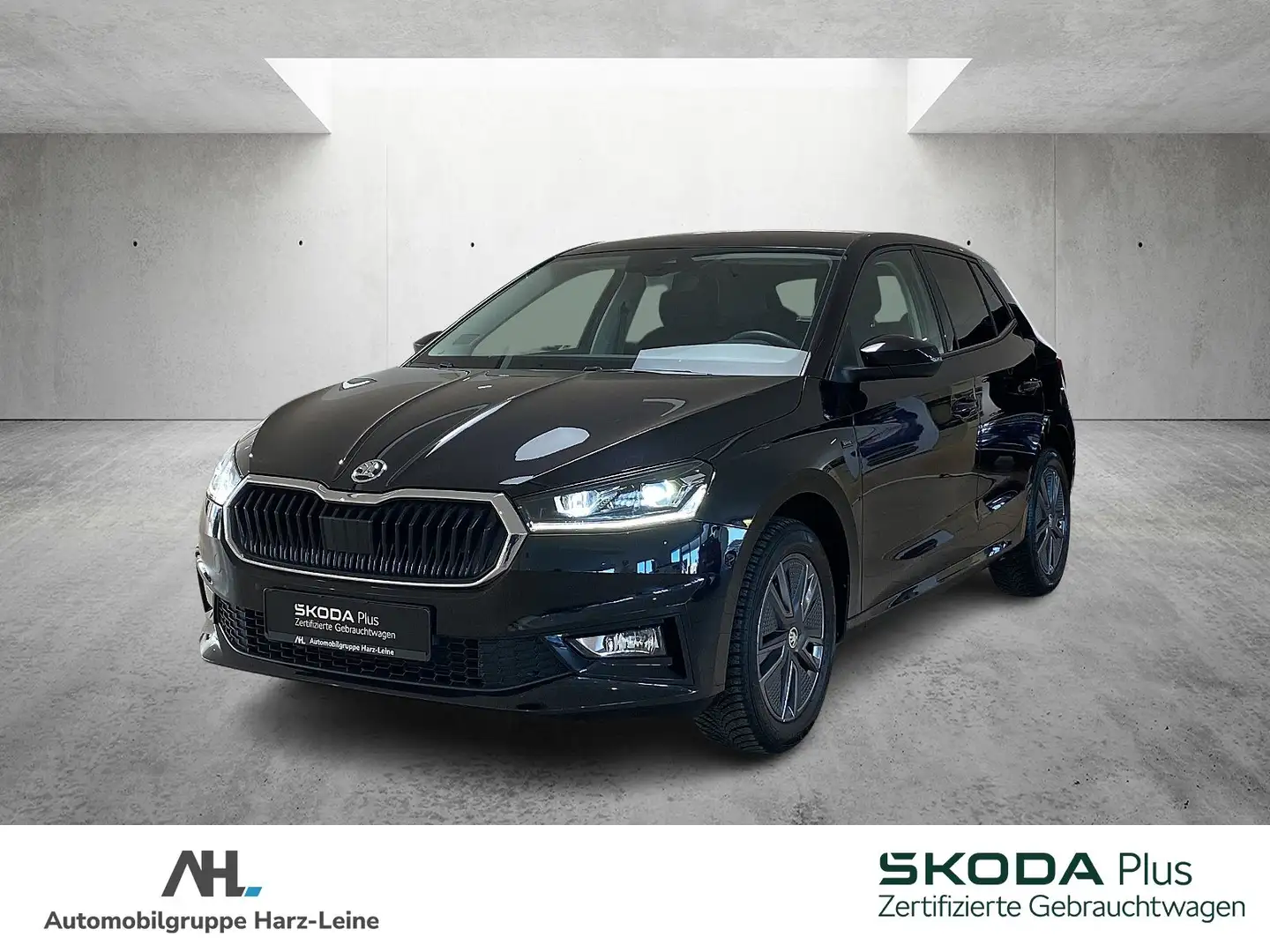 Skoda Fabia 1.0 TSI Selection DSG RFK PDC LED DAB Schwarz - 1