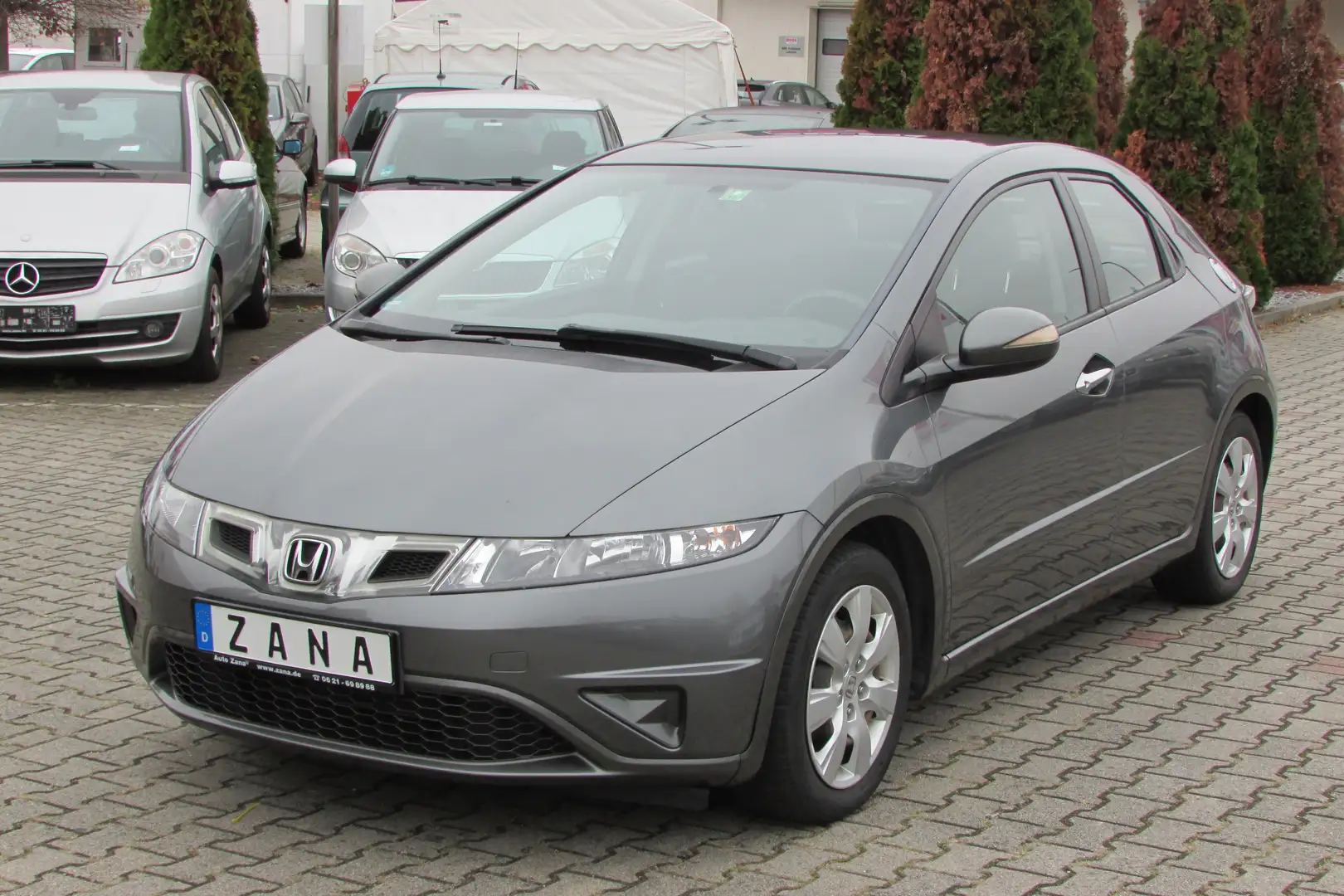 Honda Civic 1.4 Comfort Gris - 1