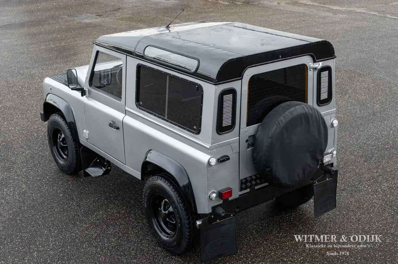 Land Rover Defender 90 benzine Blijvend bijtellingsvriendelijk, foto 2