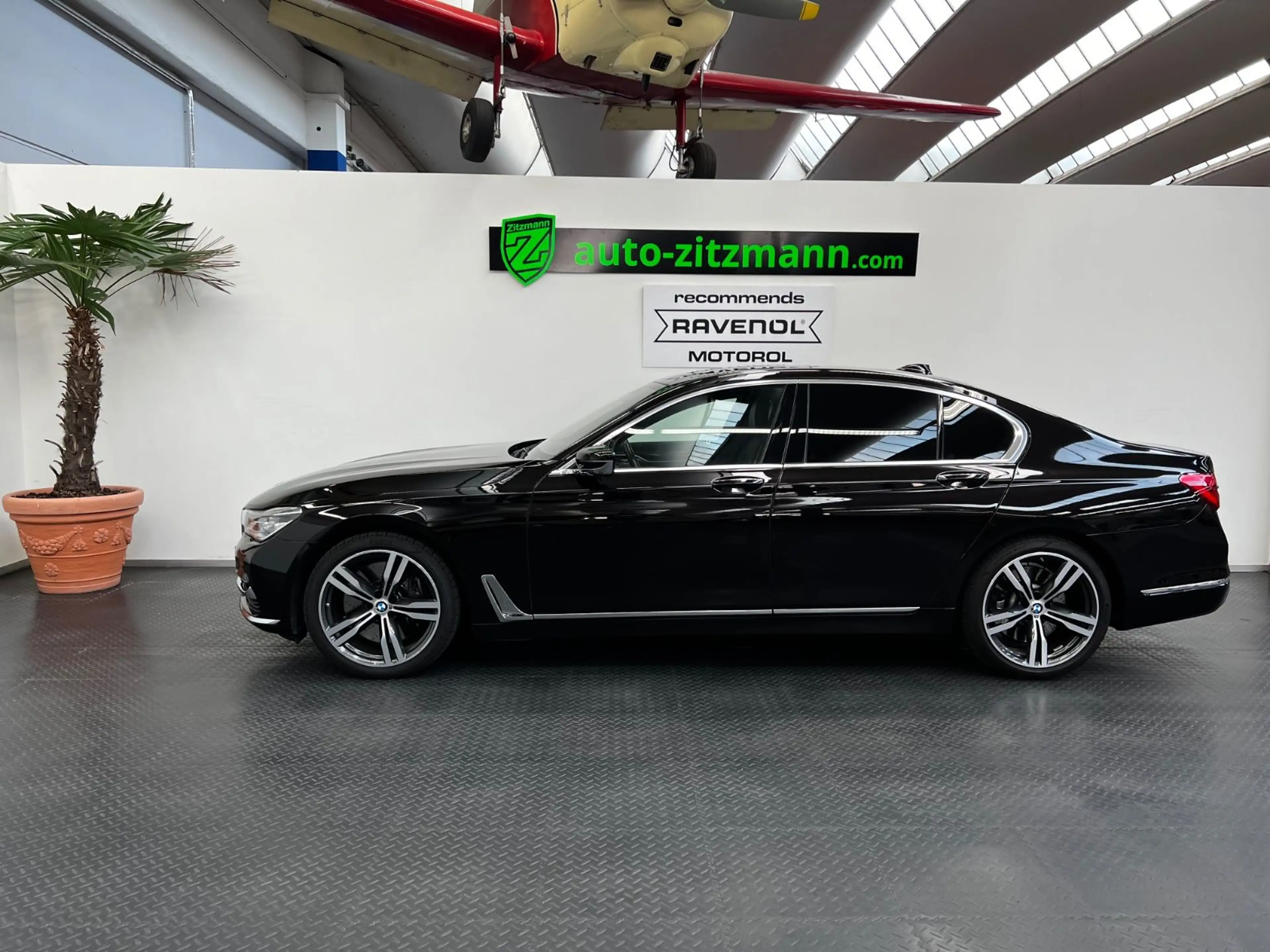BMW 750 i xDrive Individual *H&K*ACC*360°CAM*SHD* — photo 5