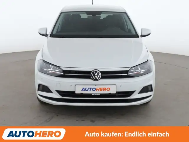 Volkswagen Polo view 9