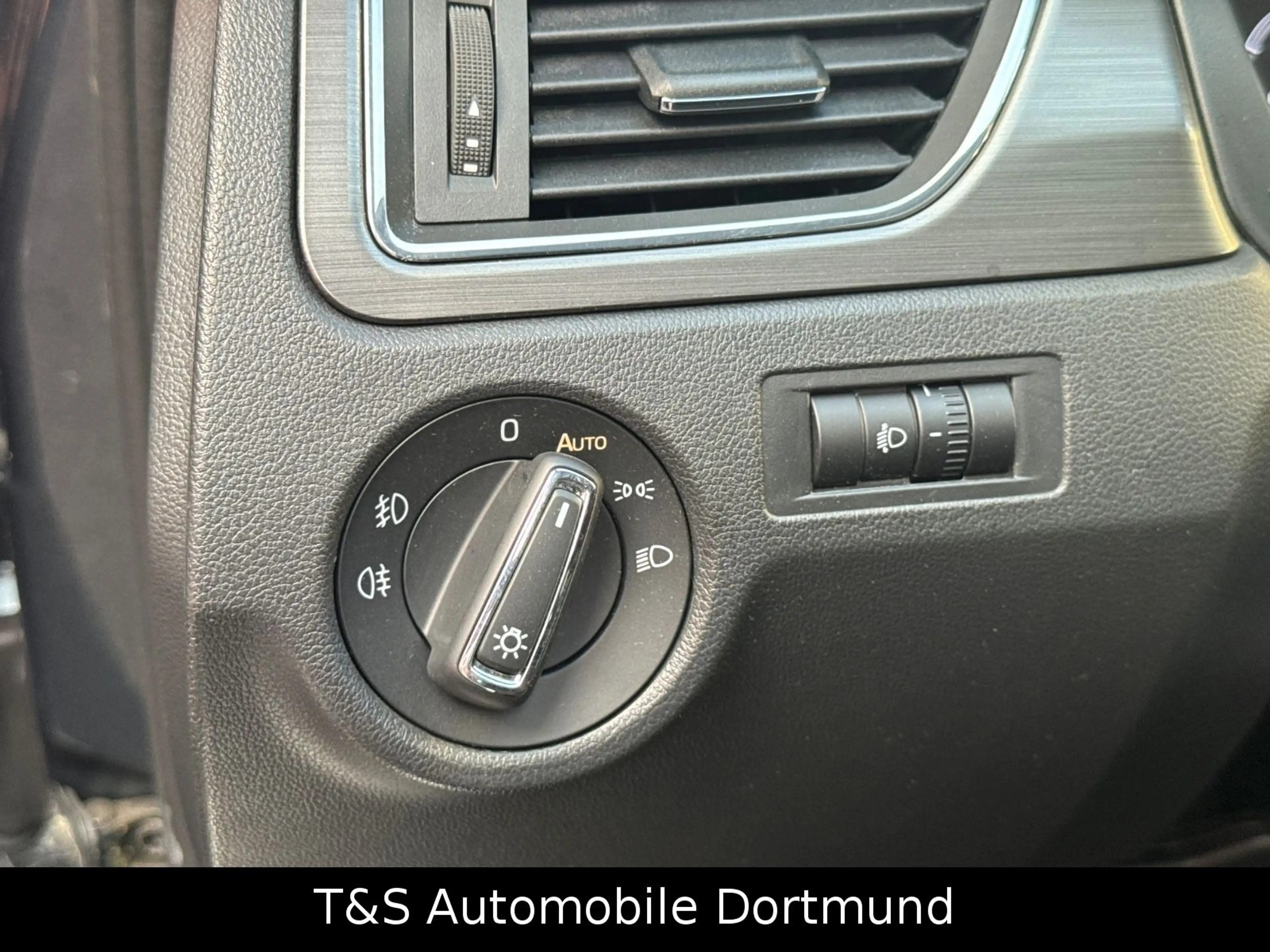 Skoda Rapid/Spaceback 1.4 TSI Spaceback Clever ( Automatik ) — photo 12
