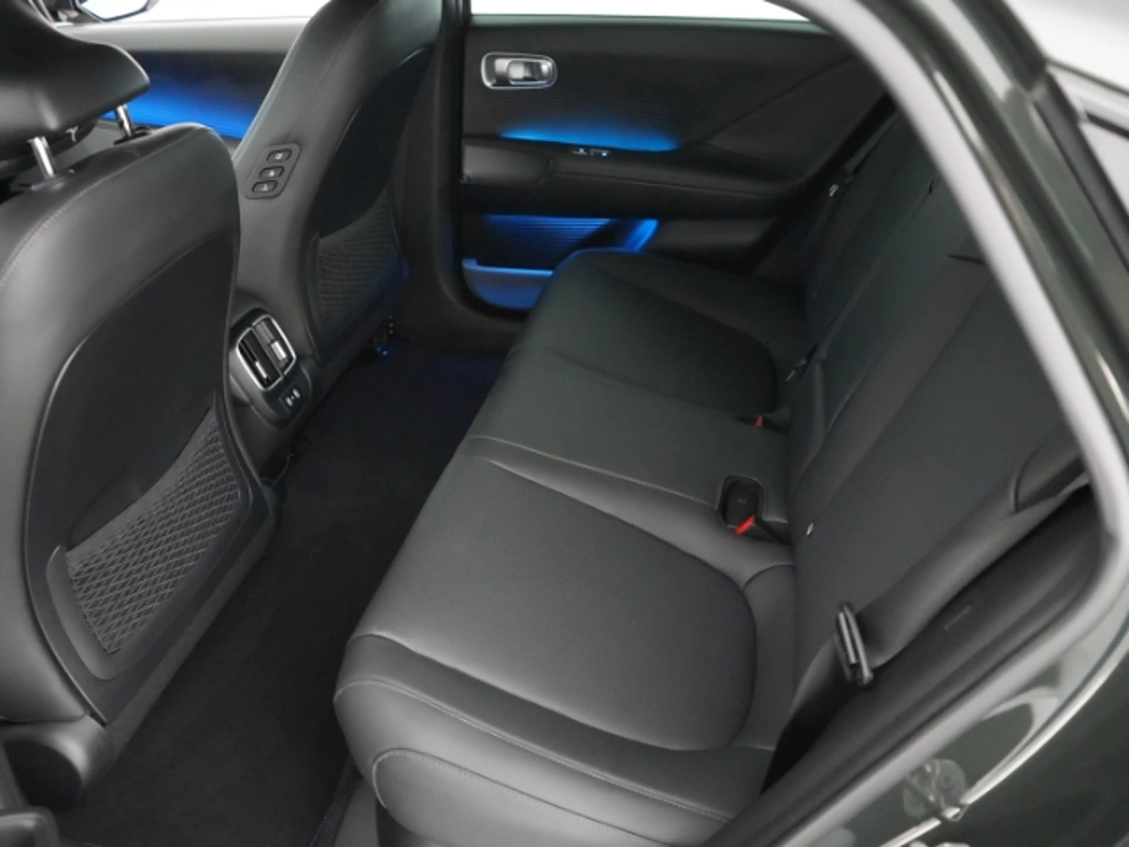 Hyundai IONIQ 6 UNIQ 77,4kWh 4WD+LED MATRIX+NAVI+BOSE SOUND+KLIMAS — photo 9