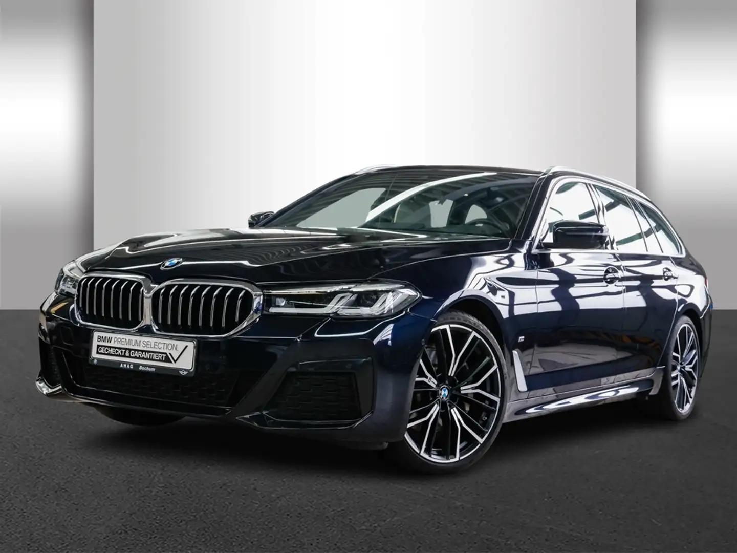 BMW 530 i xDrive Touring M Sportpaket Sport Aut. AHK Schwarz - 2