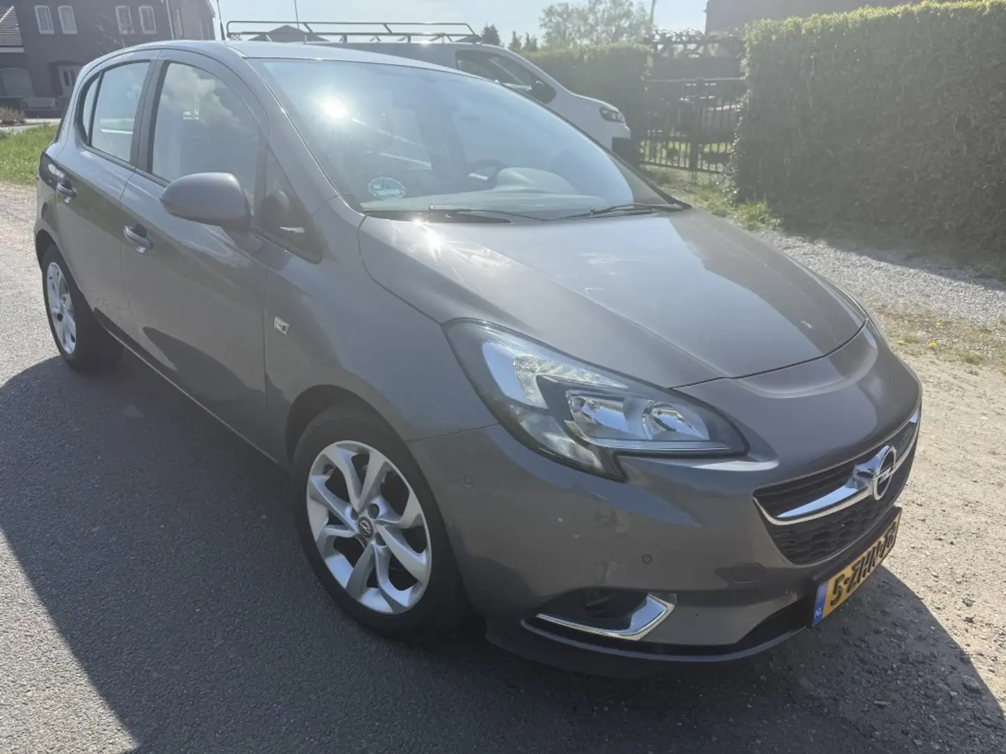 Opel Corsa 1.0 Turbo Color Ed. Gris - 1