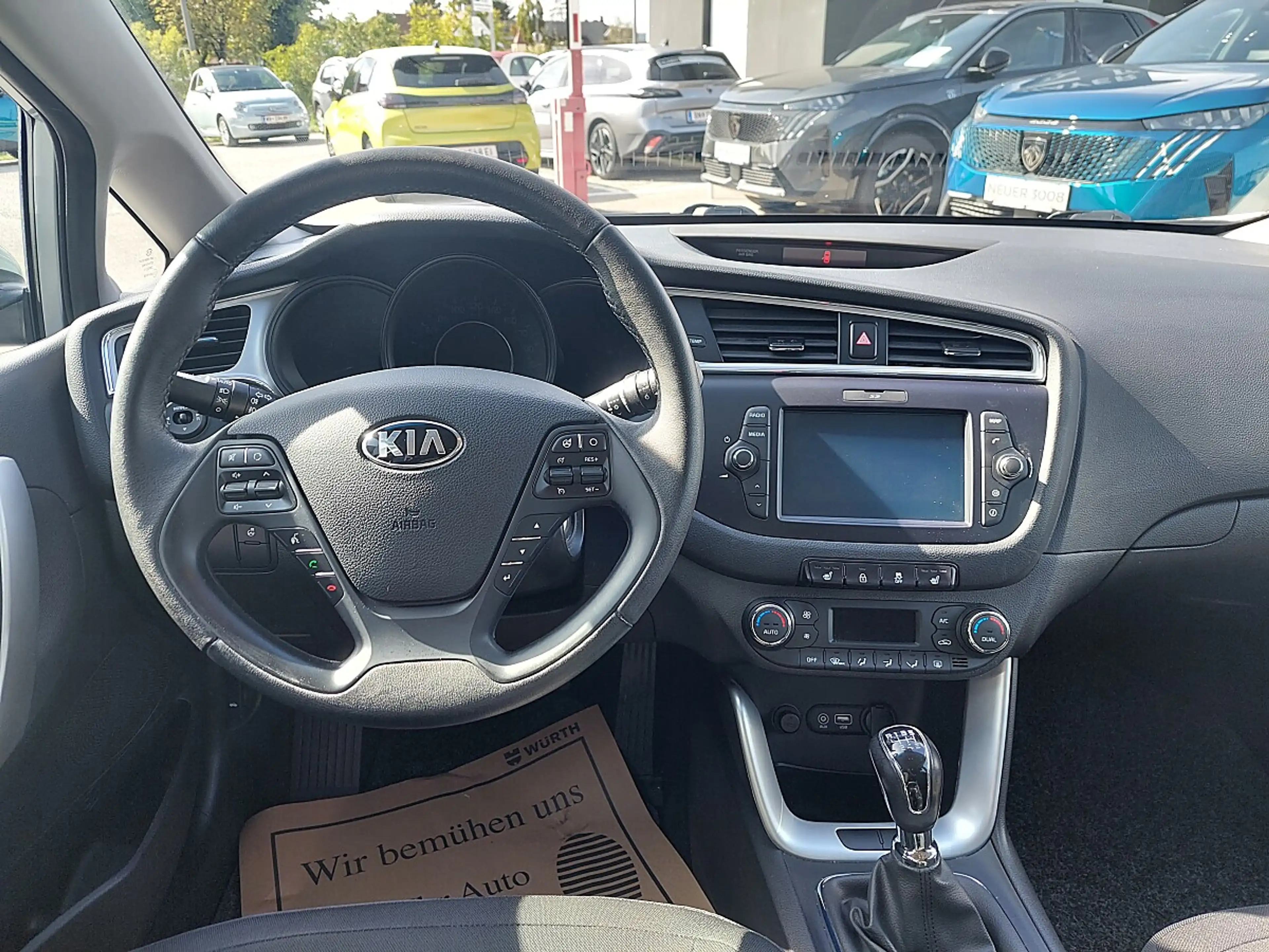 Kia Ceed / cee'd cee'd 1,4 MPI Silber Plus — photo 9