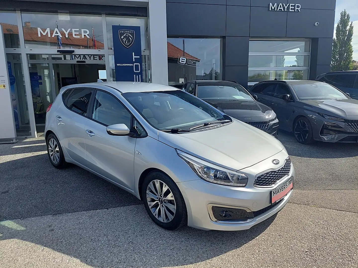Kia Ceed / cee'd cee'd 1,4 MPI Silber Plus Silber - 2