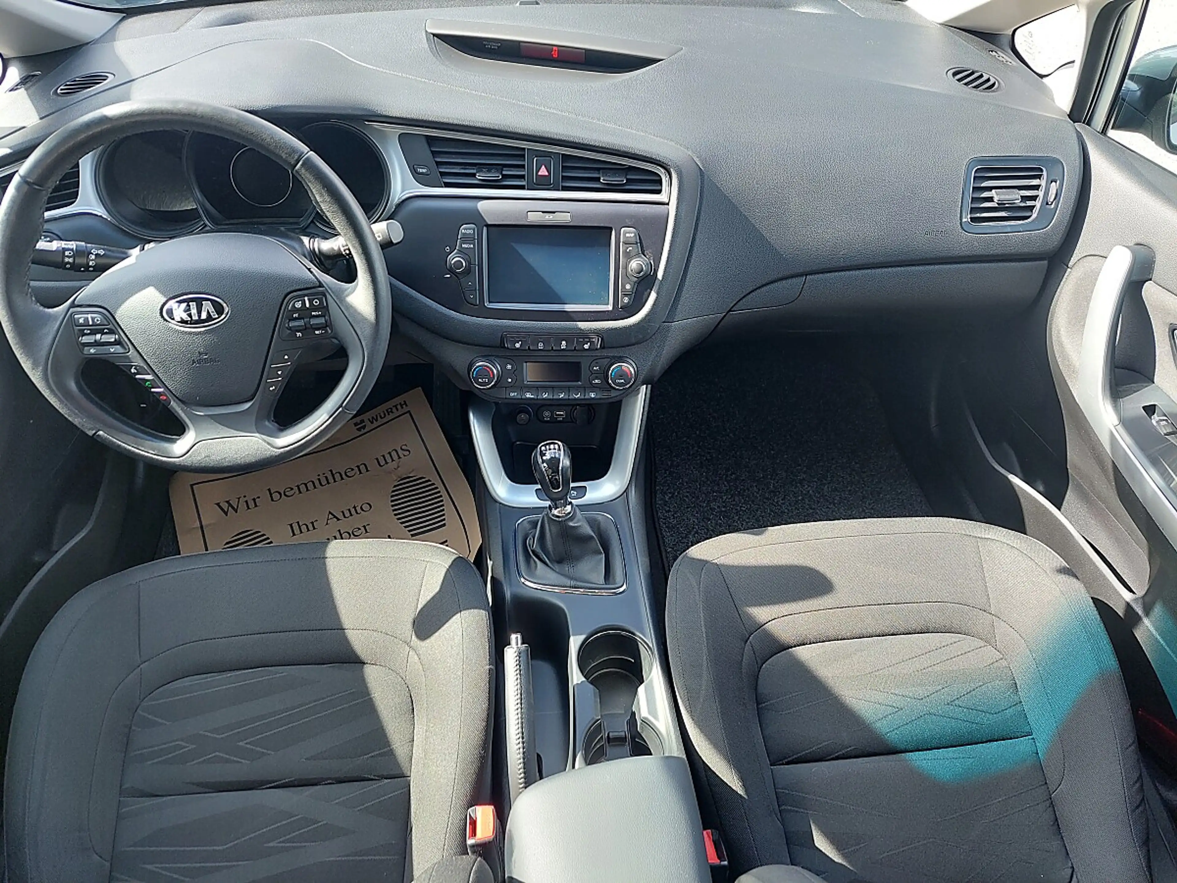 Kia Ceed / cee'd cee'd 1,4 MPI Silber Plus — photo 8