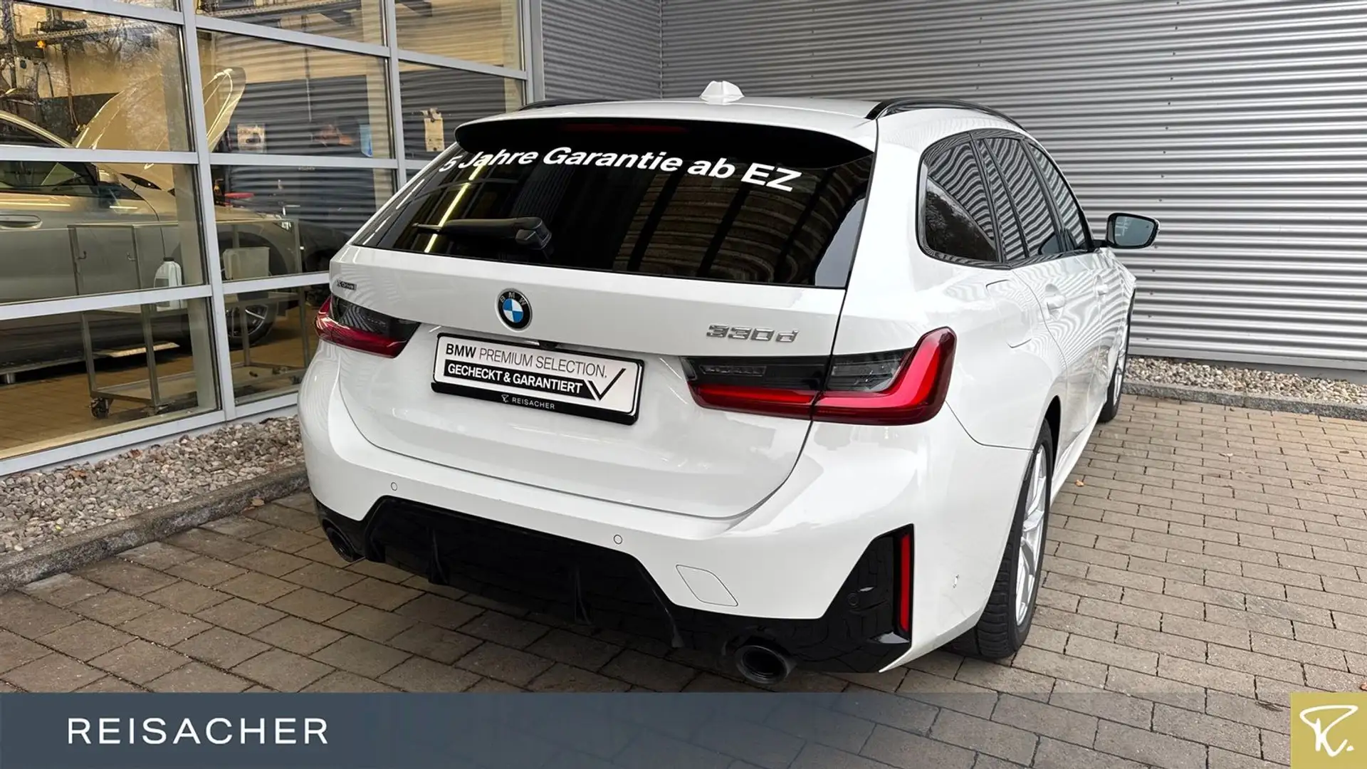 BMW 330 d xDrive Tou M-Sport PRO Navi HUD ACC 360° Weiß - 2