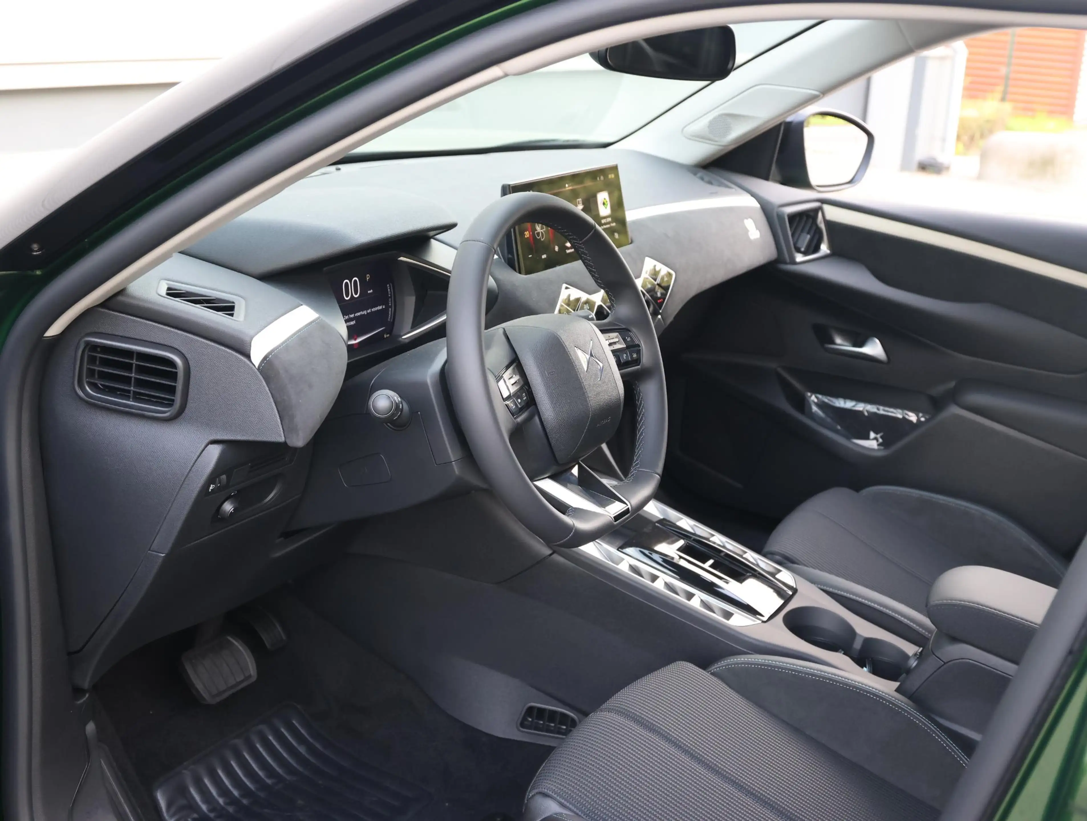 DS Automobiles DS 3 1.2 Hybrid 145 Maison Sarah Lavoine | Navigatie | — photo 10