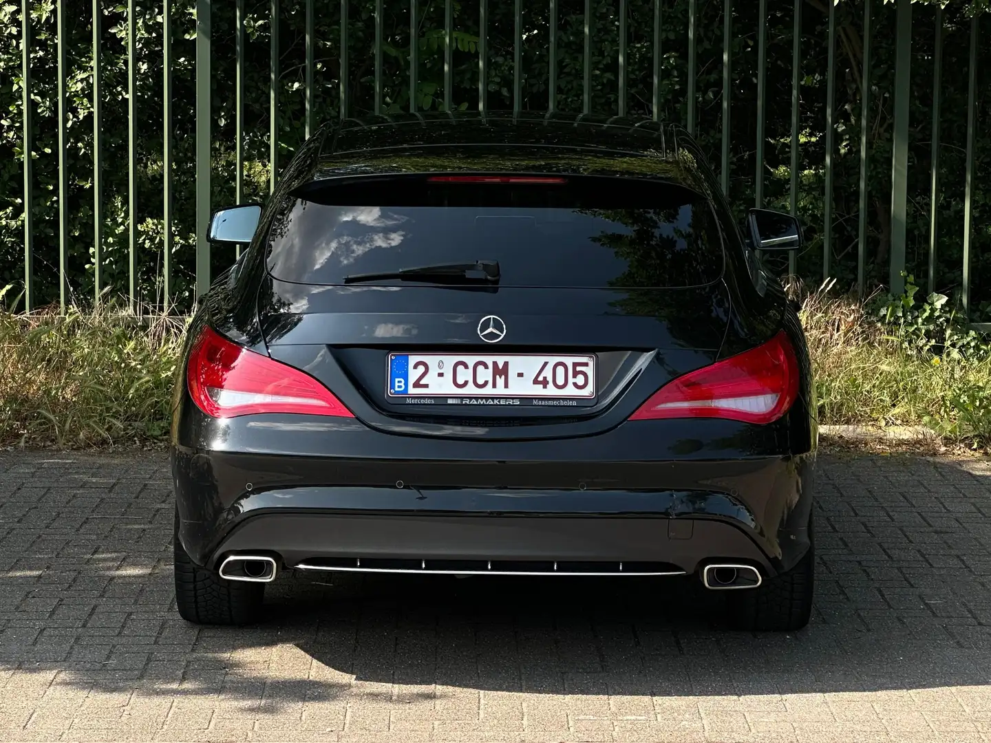 Mercedes-Benz CLA 200 Shooting Brake (CDI) d 4Matic 7G-DCT Urban - 2
