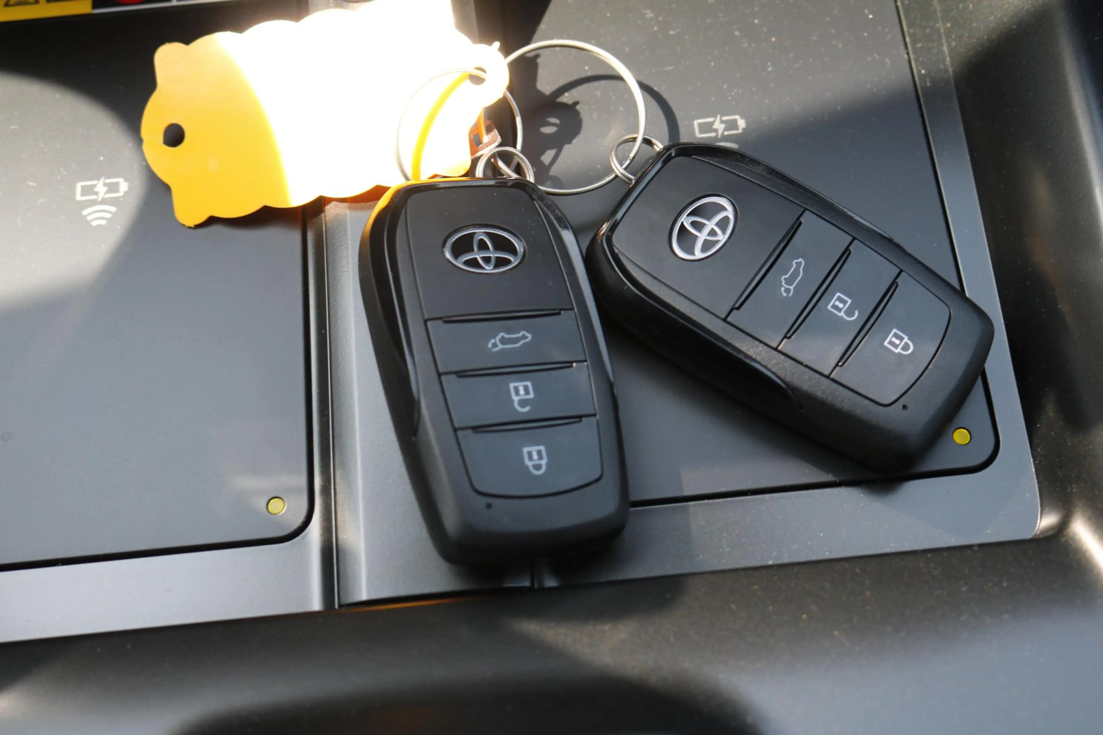 Toyota C-HR+ First Edition 77 kWh , Nieuw en direct leverbaar m — photo 14