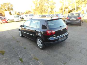 Bild 7 Volkswagen Golf V 5-Türer 1.6 Trendline