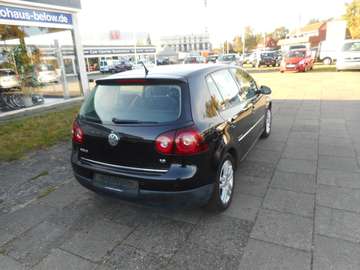 Bild 8 Volkswagen Golf V 5-Türer 1.6 Trendline