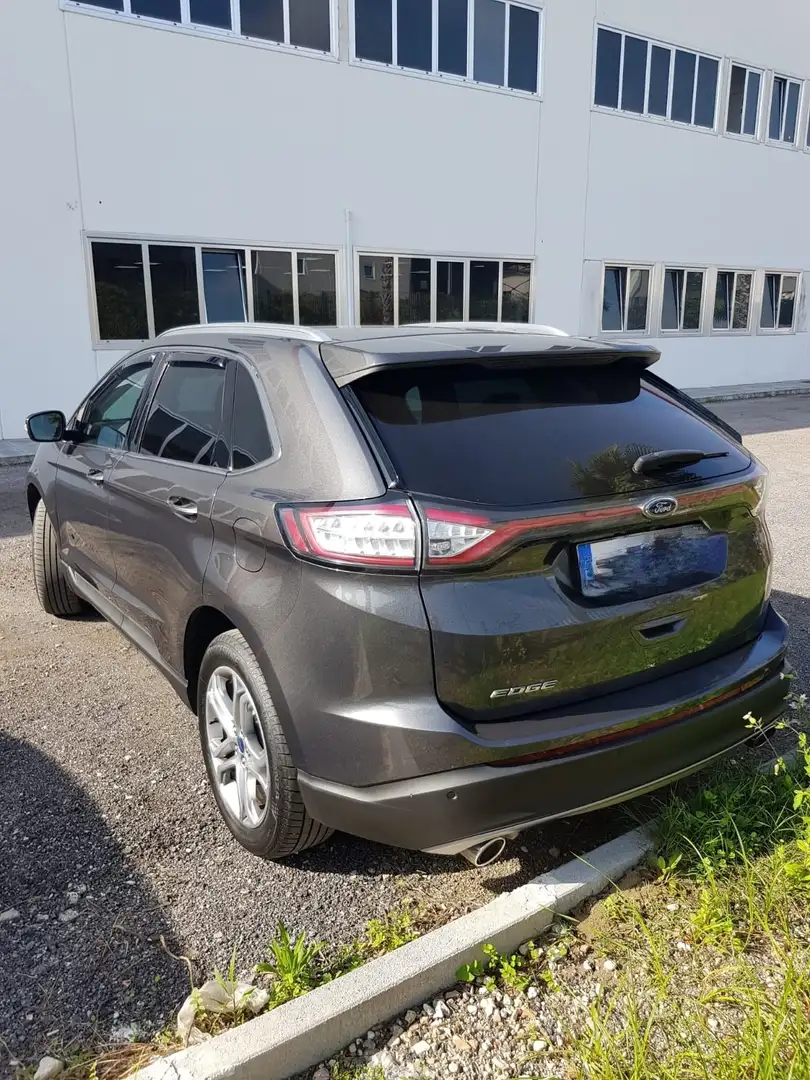 Ford Edge 2.0 tdci Titanium s&s awd 210cv powershift - 2