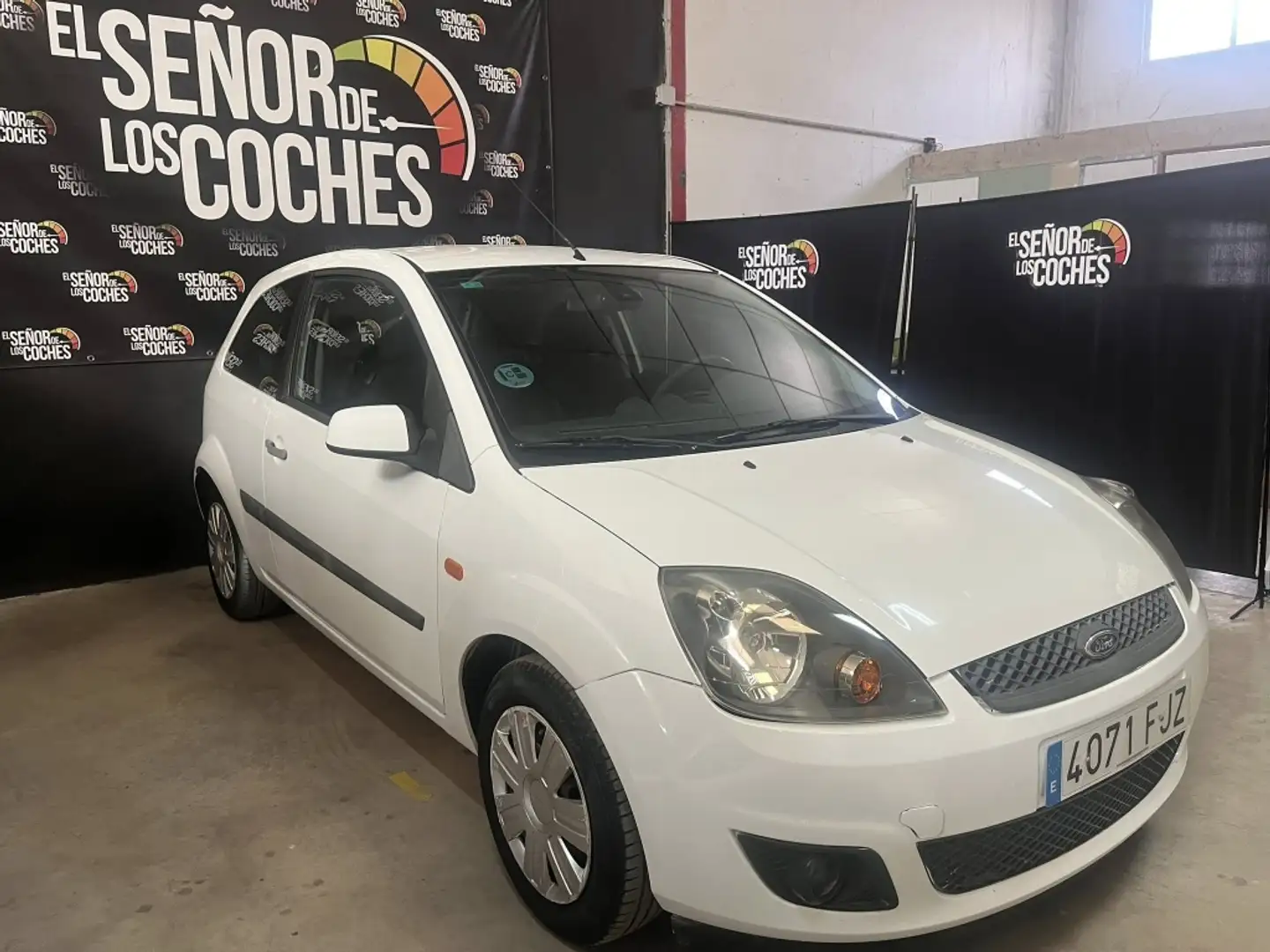 Ford Fiesta 1.3 Newport Blanco - 1