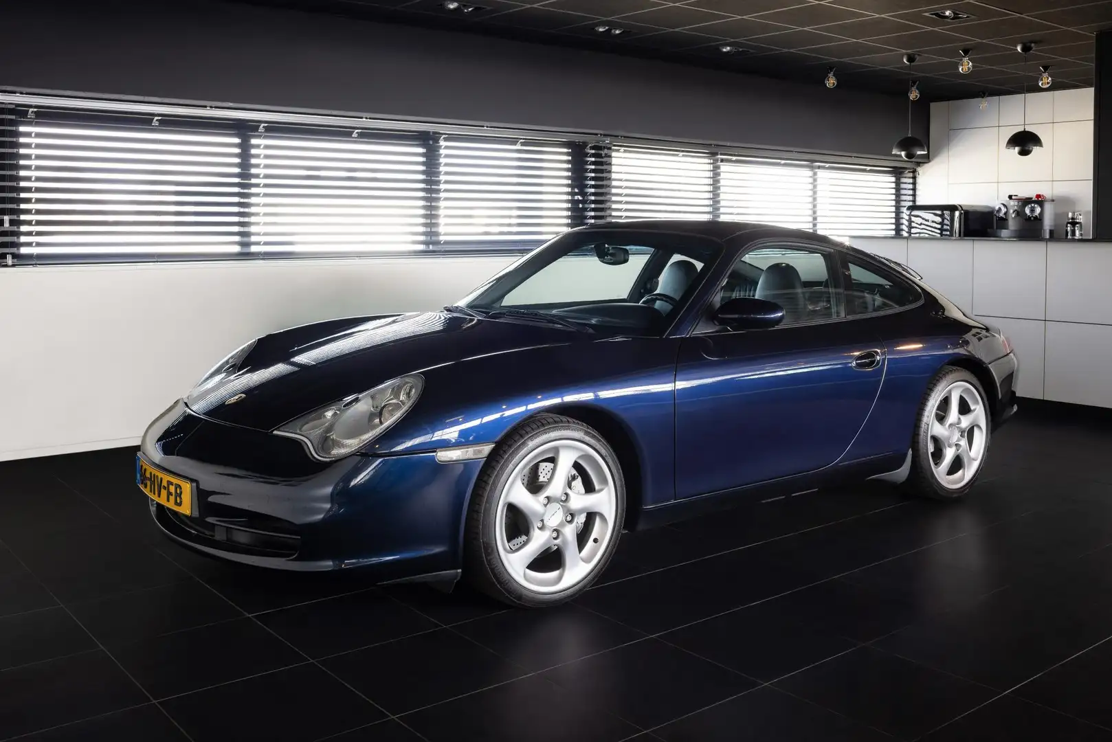 Porsche 996 911 3.6 Coupé Carrera 4 Azul - 2