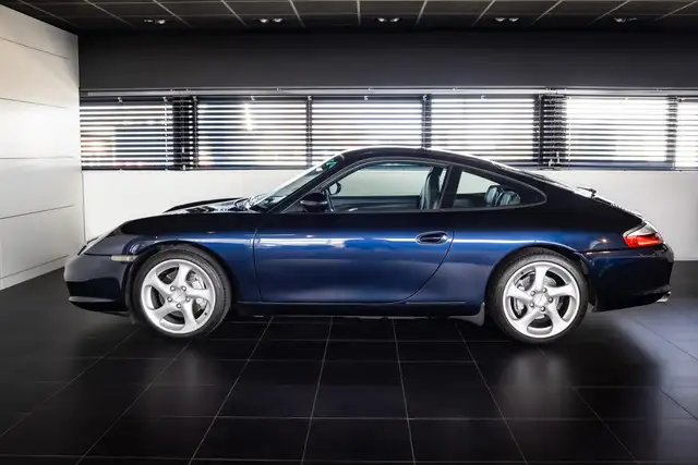 Porsche 911 3.6 Coupé Carrera 4