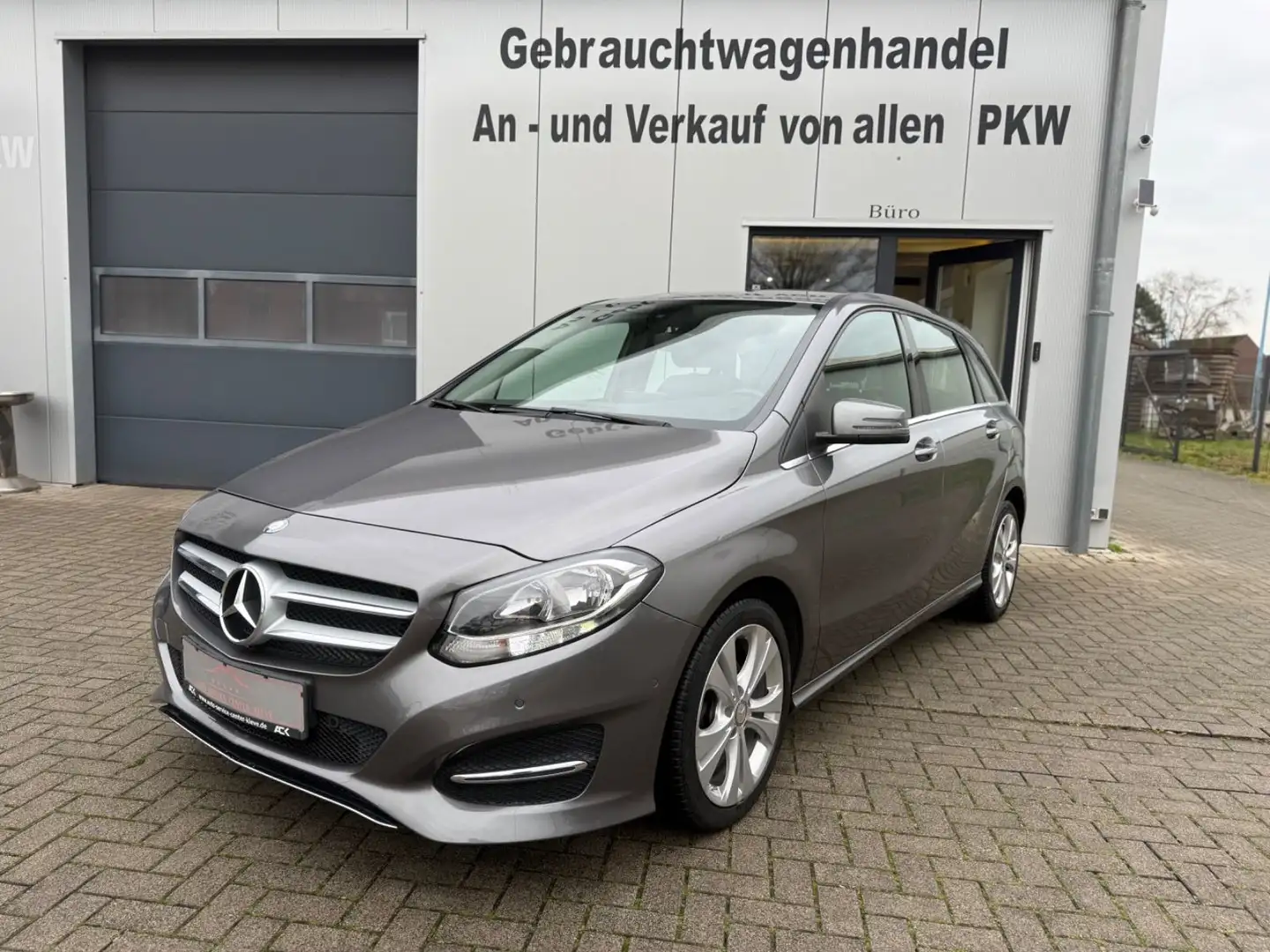 Mercedes-Benz B 180 *2HAND*PDC*SHZ*FREISPRECH BT* Gris - 1