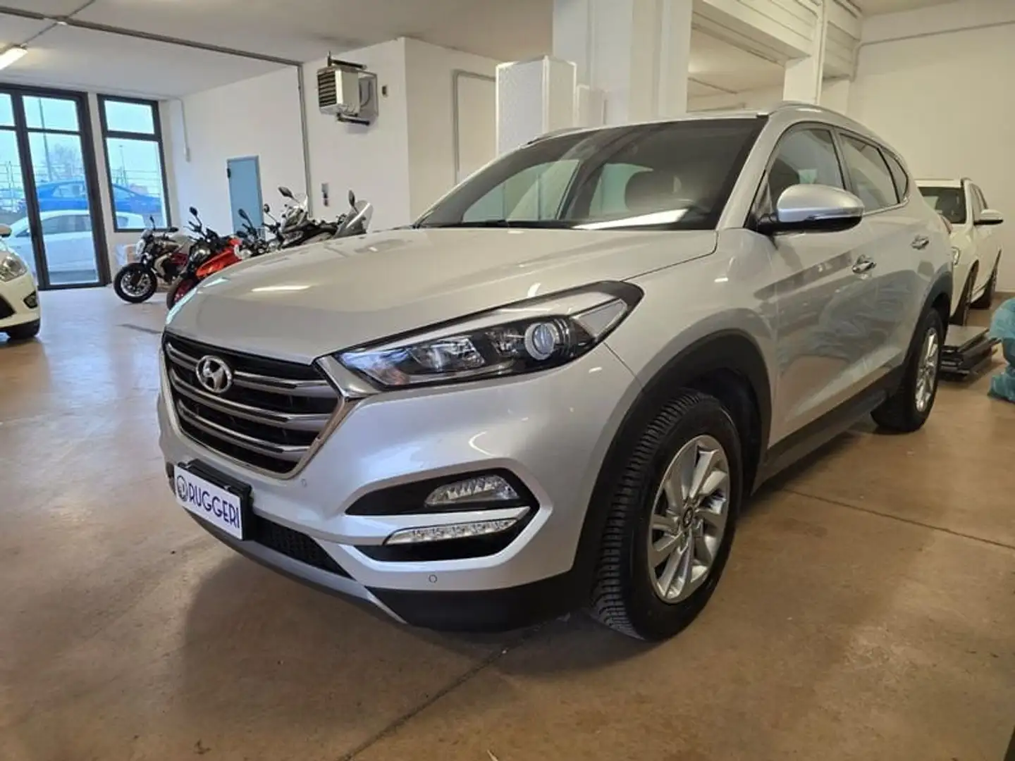 Hyundai TUCSON 2.0 CRDi 4WD aut. XPossible Ezüst - 1
