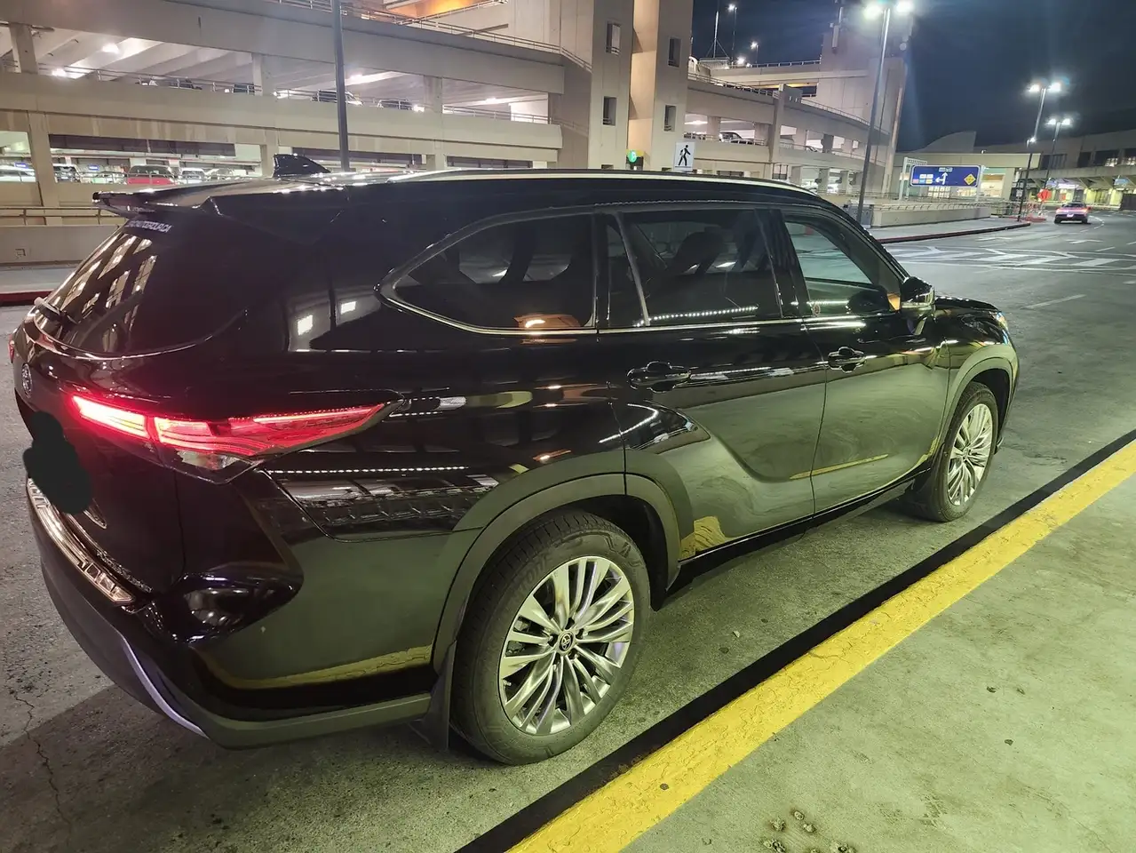 Toyota Highlander снимка Toyota Highlander