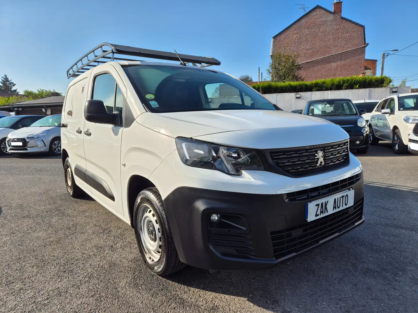 Peugeot Partner PARTNER FOURGON STANDARD BLUEHDI 75 BVM5 PRO Blanc - 1