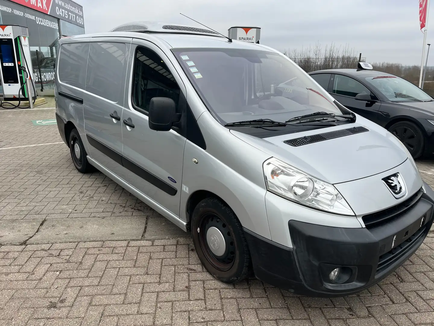 Peugeot Expert 2.0 HDi L2H1 Confort FRIGO Plateado - 1