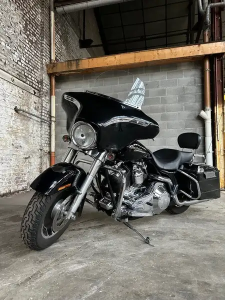 Harley-Davidson Street Glide - foto 7