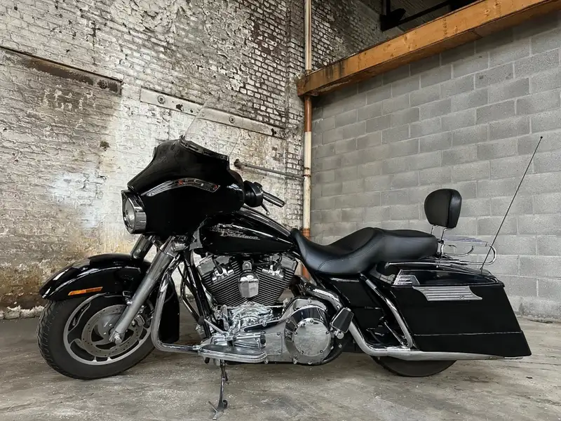 Harley-Davidson Street Glide - foto 6