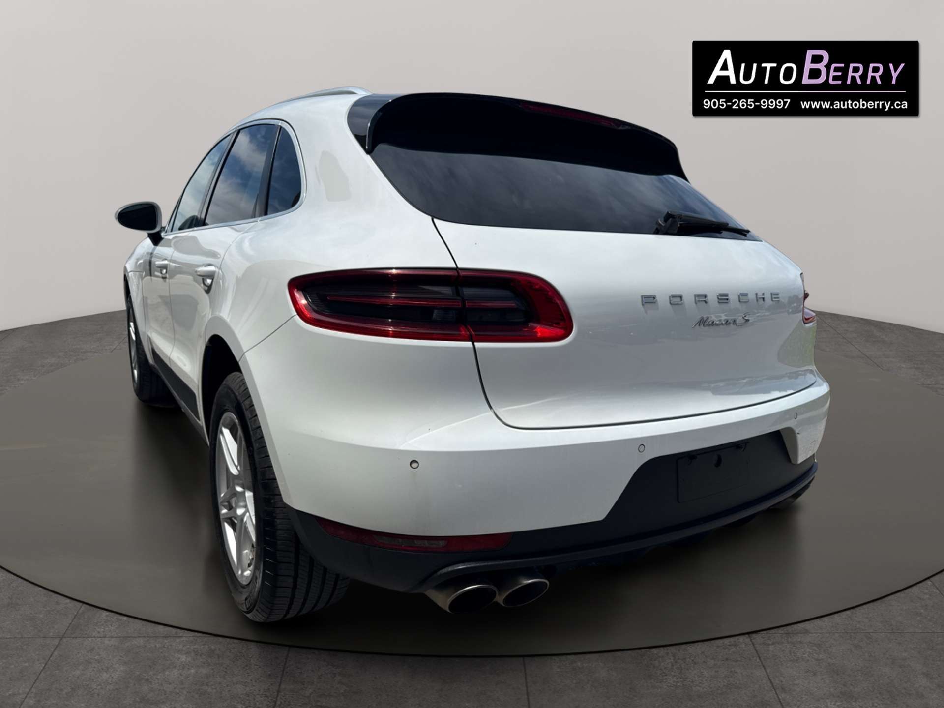2015 Porsche Macan AWD 4dr S thumb 6