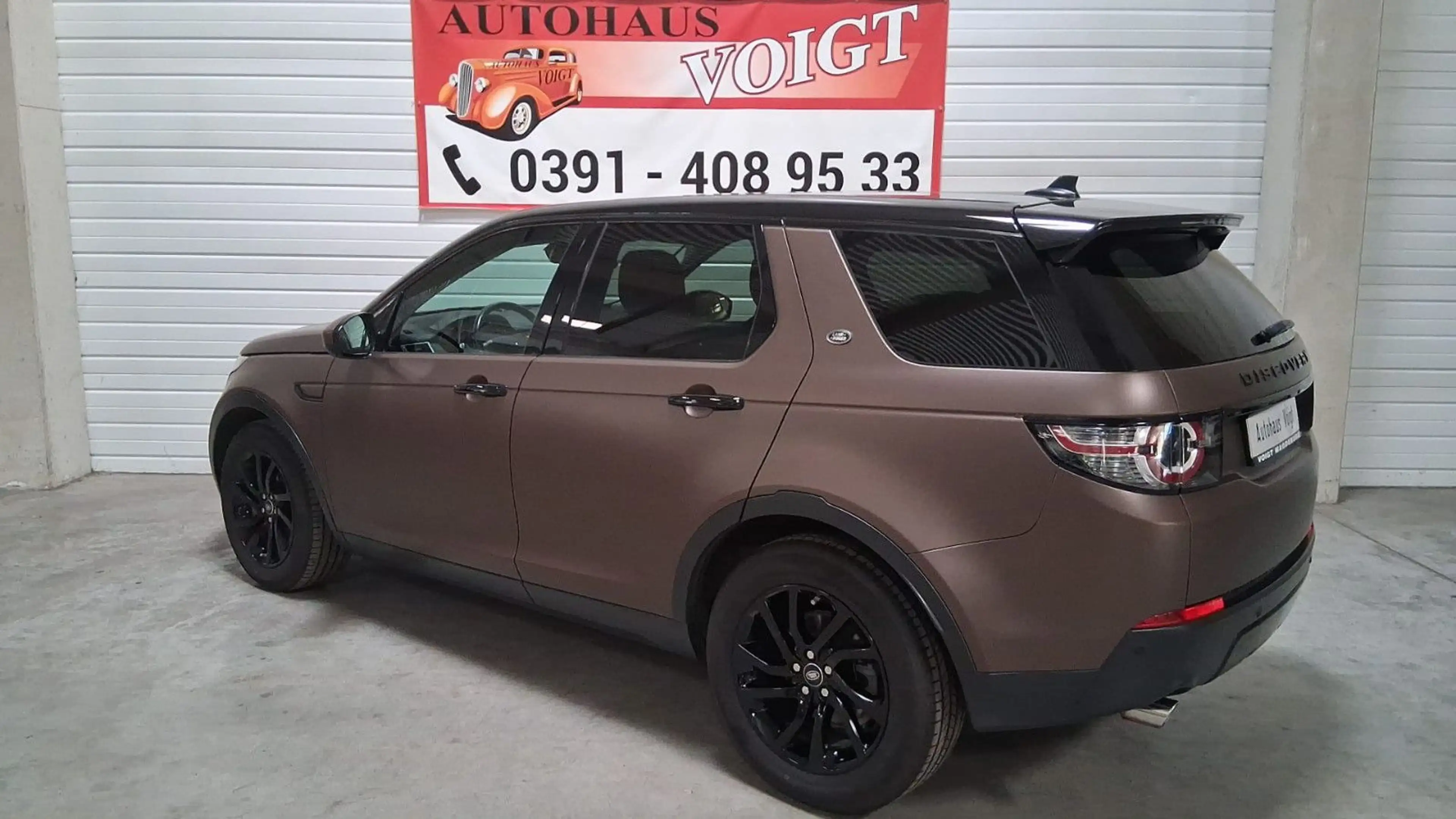 Land Rover Discovery Sport SE AWD — photo 3
