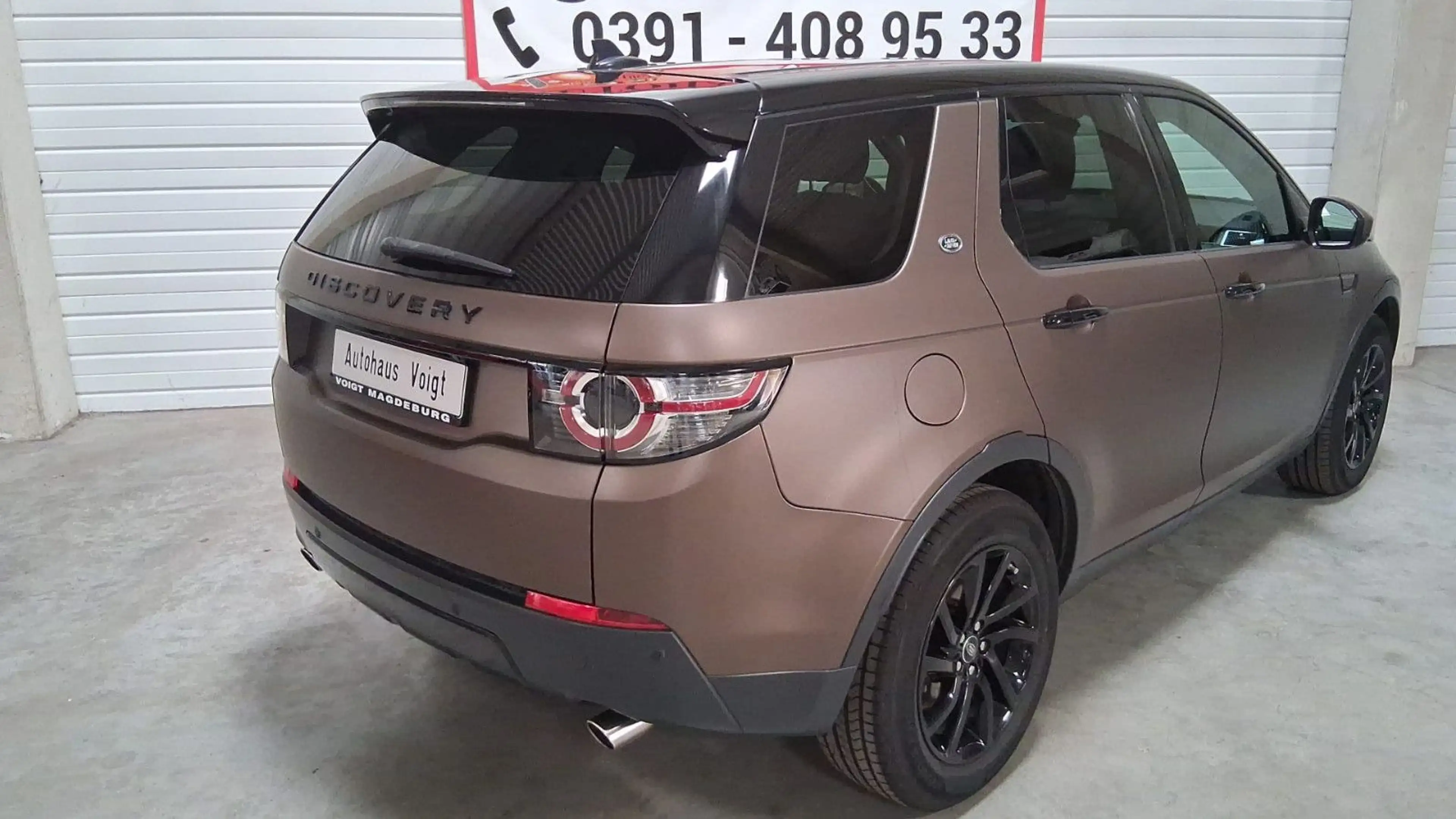 Land Rover Discovery Sport SE AWD — photo 12