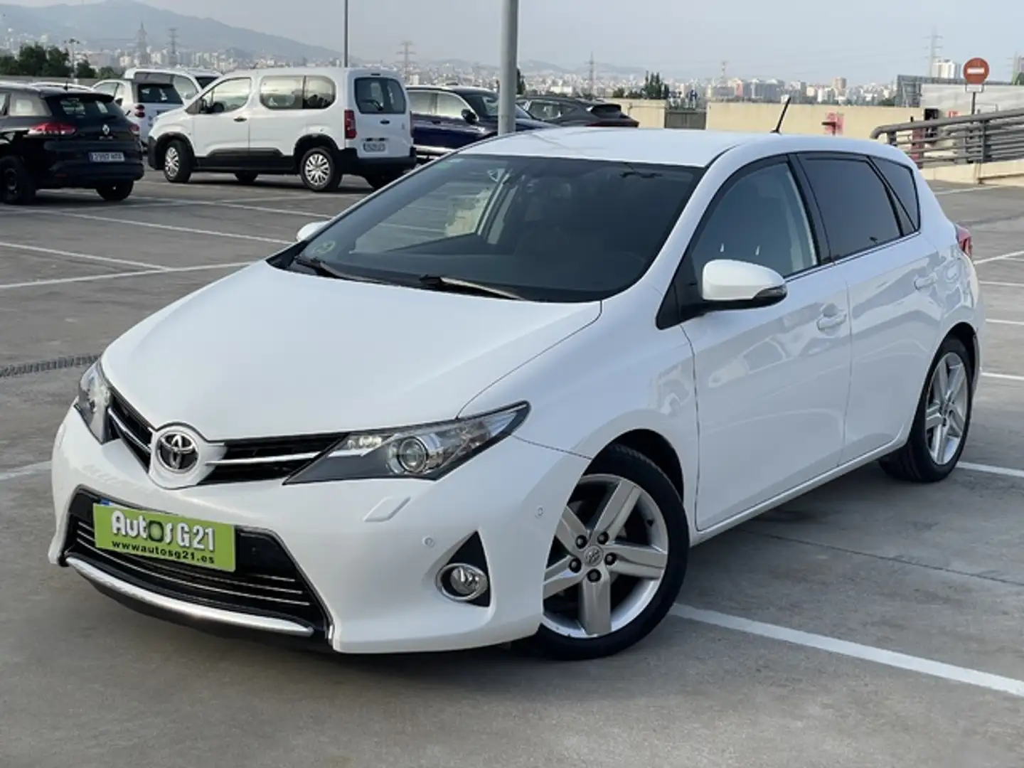 Toyota Auris 120D Advance Blanco - 1