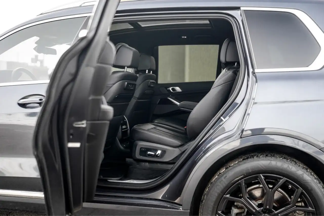 BMW X7 снимка BMW X7