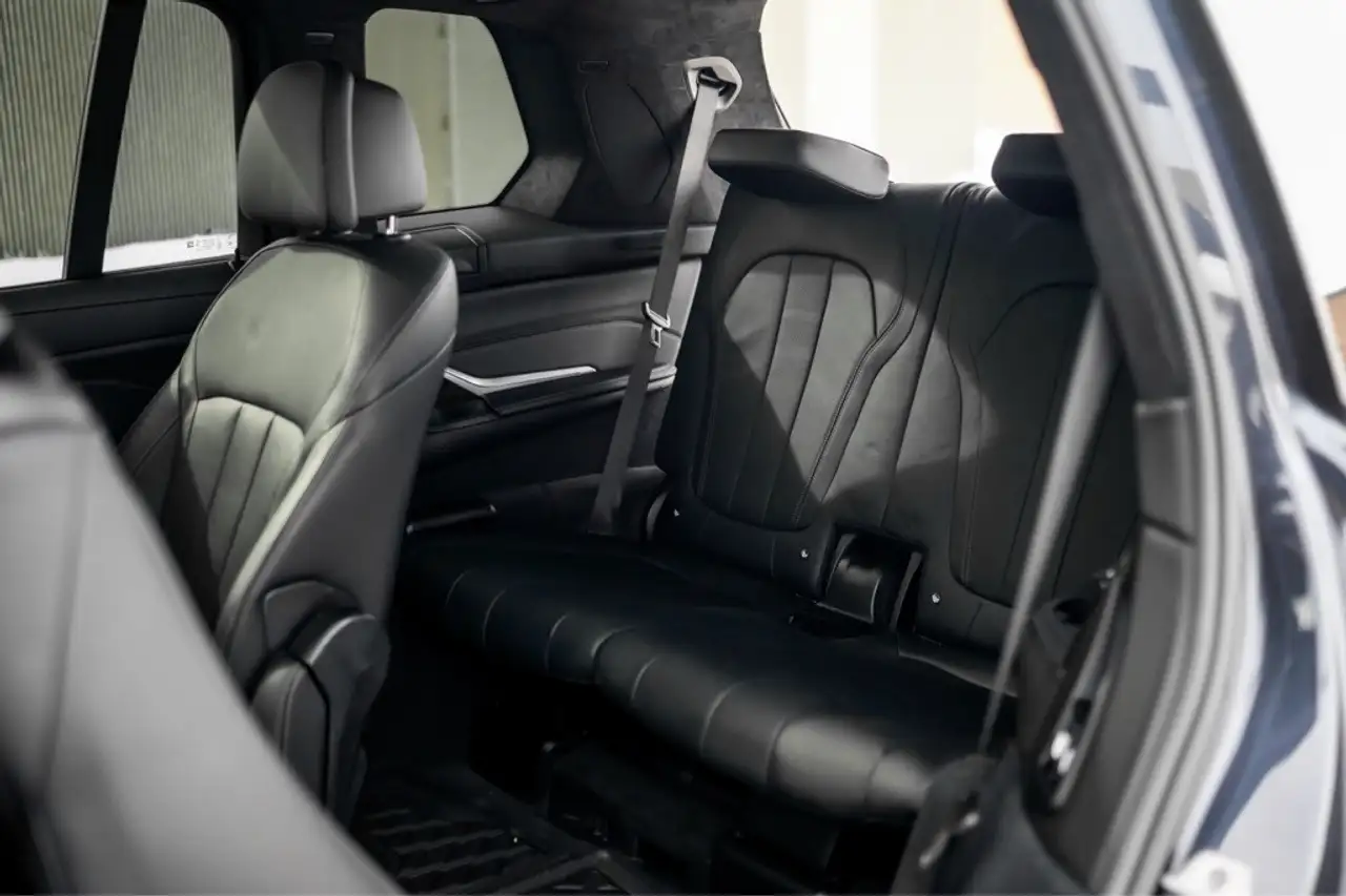 BMW X7 снимка BMW X7