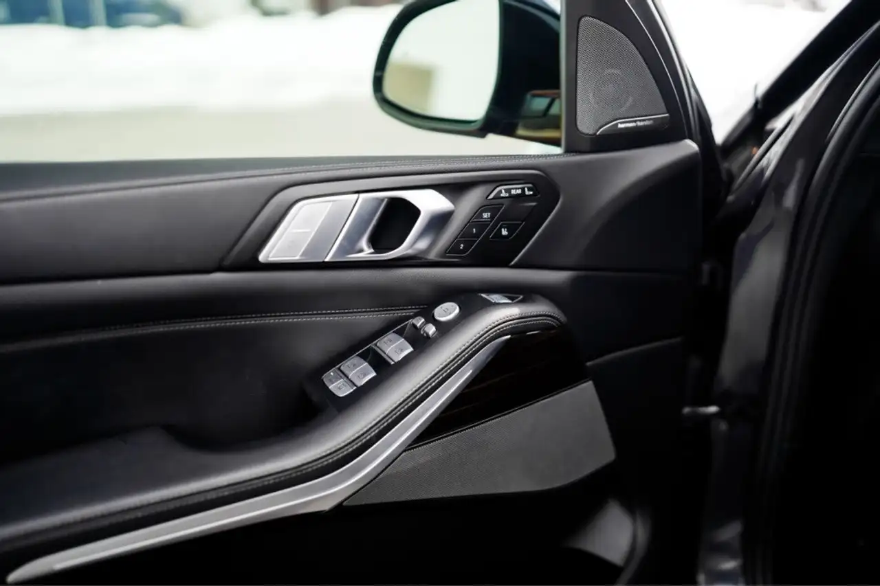 BMW X7 снимка BMW X7