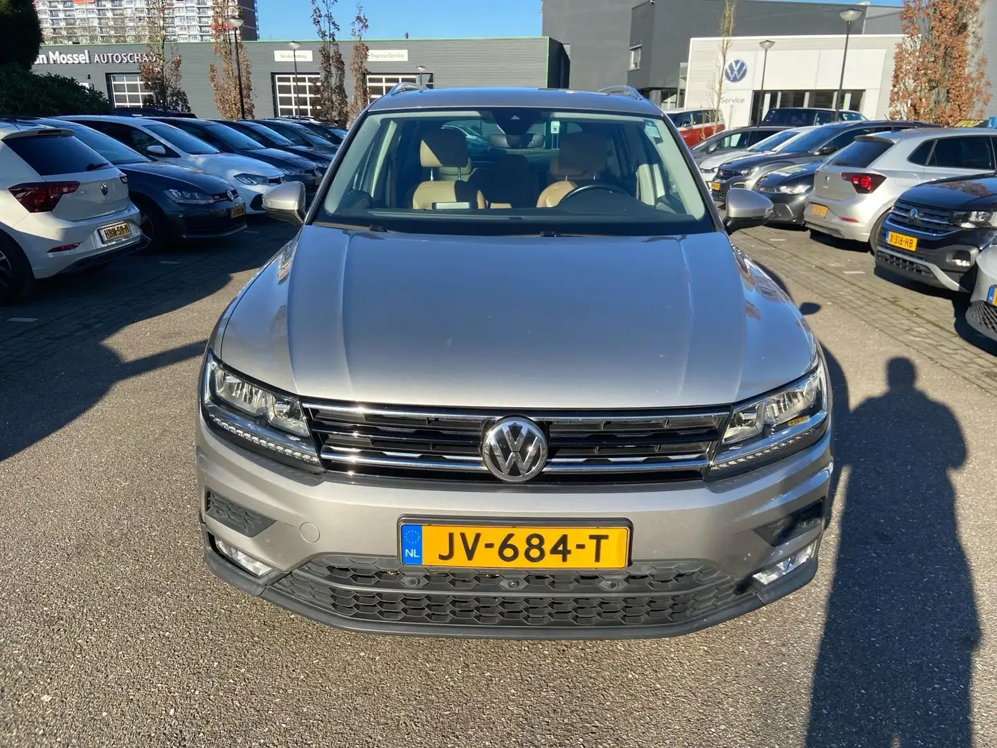 Volkswagen Tiguan 1.4 TSI Connected Series | WORDT VERWACHT | Grau - 2