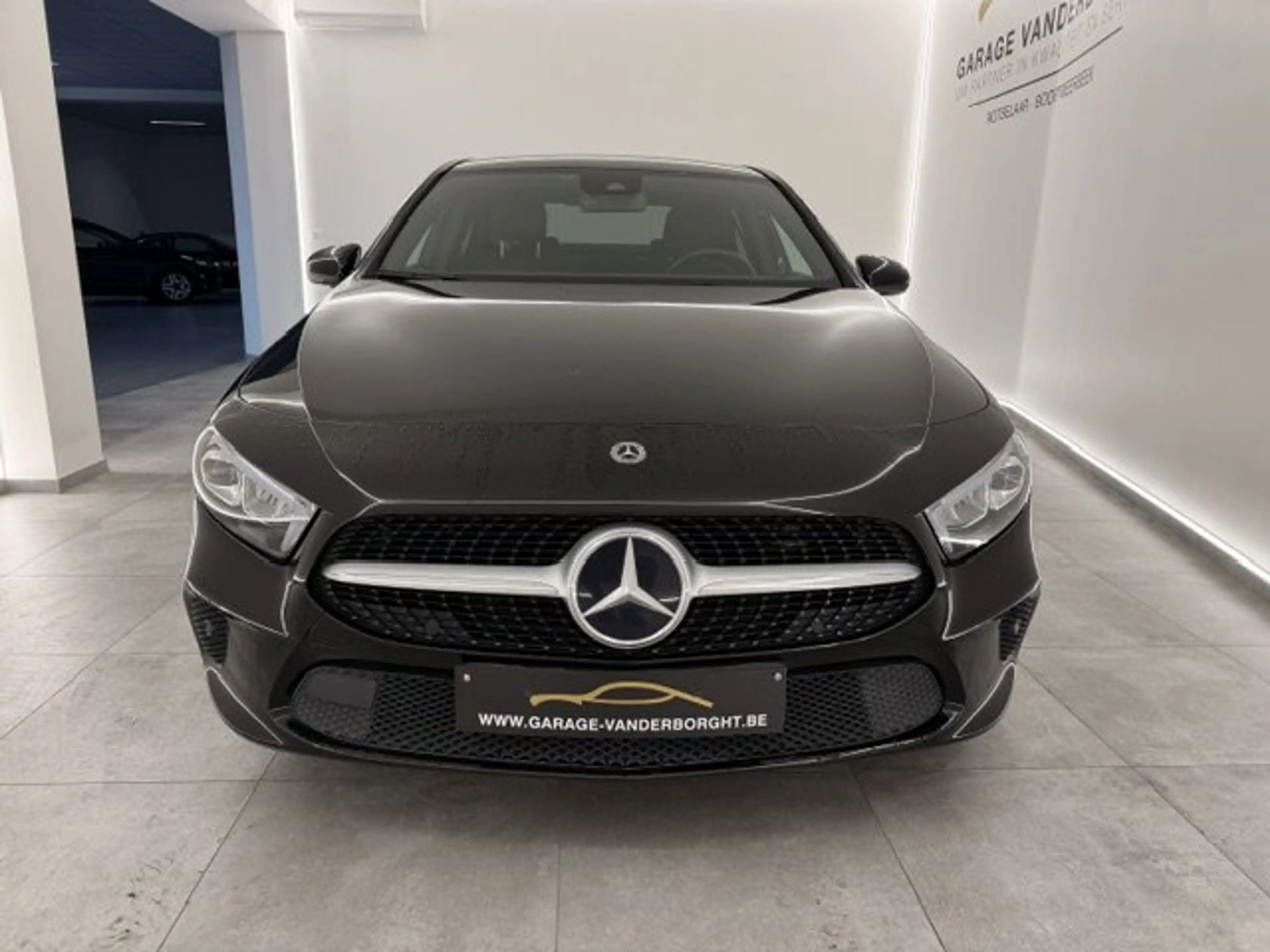 Mercedes-Benz A 180 180 BENZINE AUTOMAAT-LEDER-35000KM!!!! — photo 3