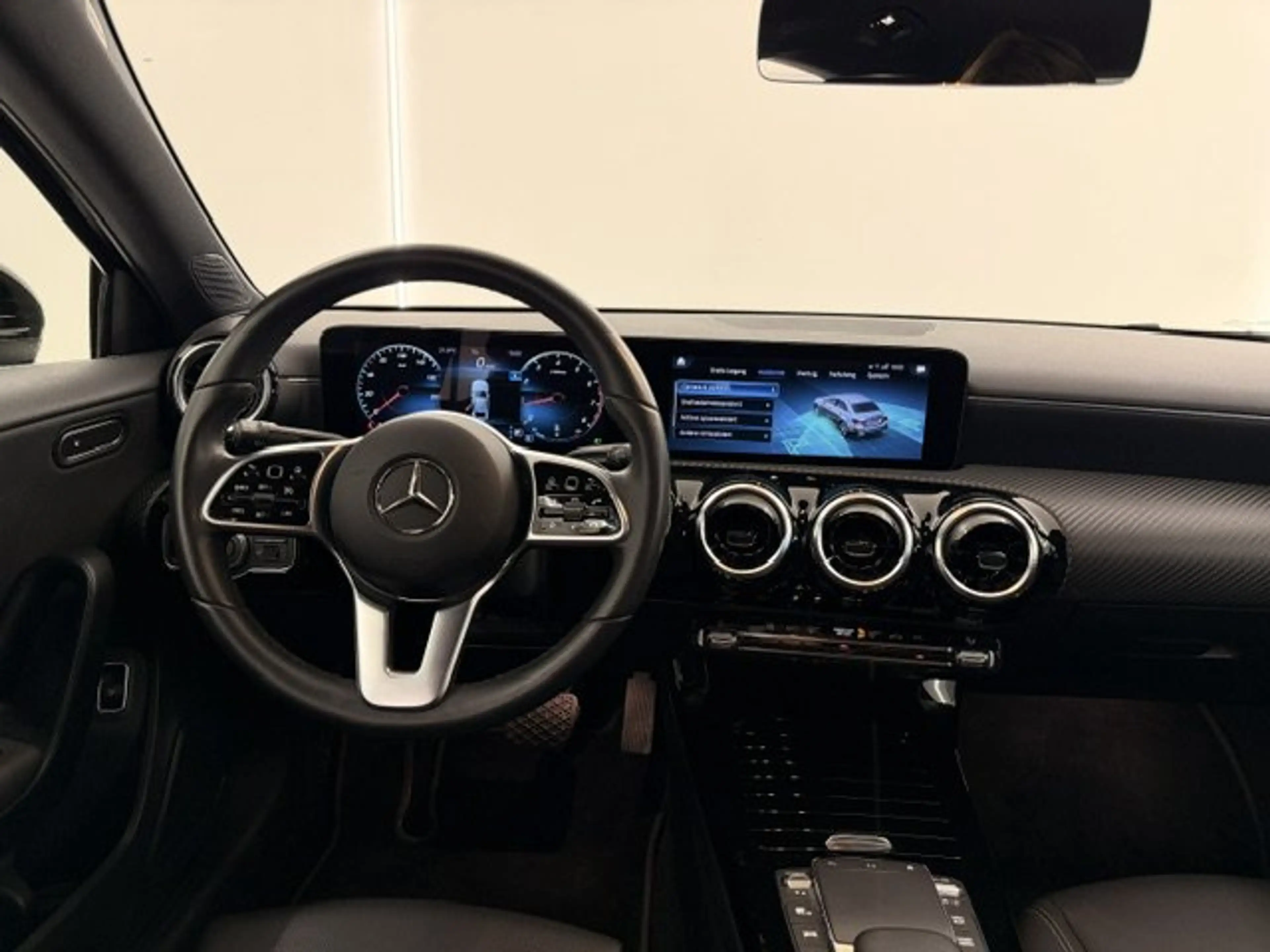 Mercedes-Benz A 180 180 BENZINE AUTOMAAT-LEDER-35000KM!!!! — photo 9