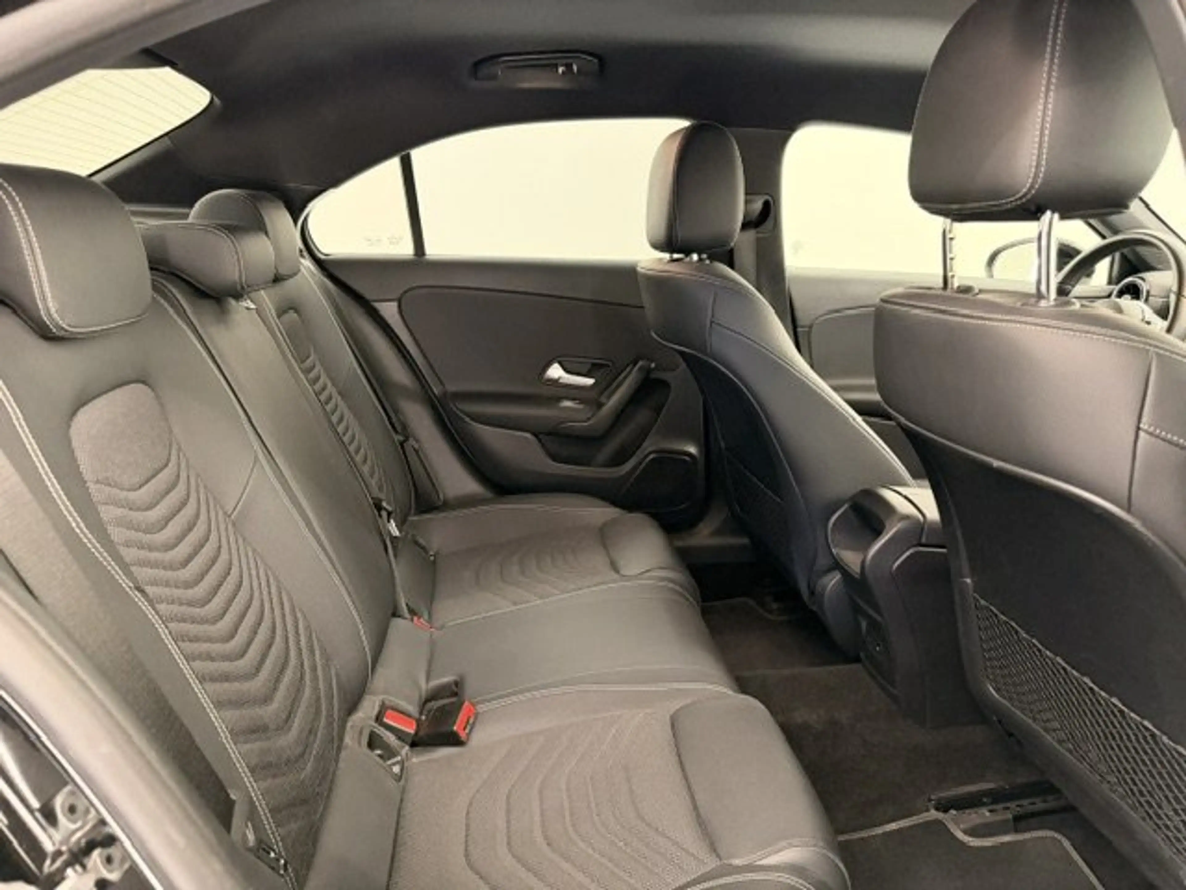 Mercedes-Benz A 180 180 BENZINE AUTOMAAT-LEDER-35000KM!!!! — photo 12