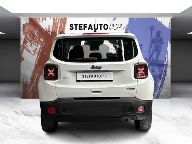 Jeep Renegade view 6