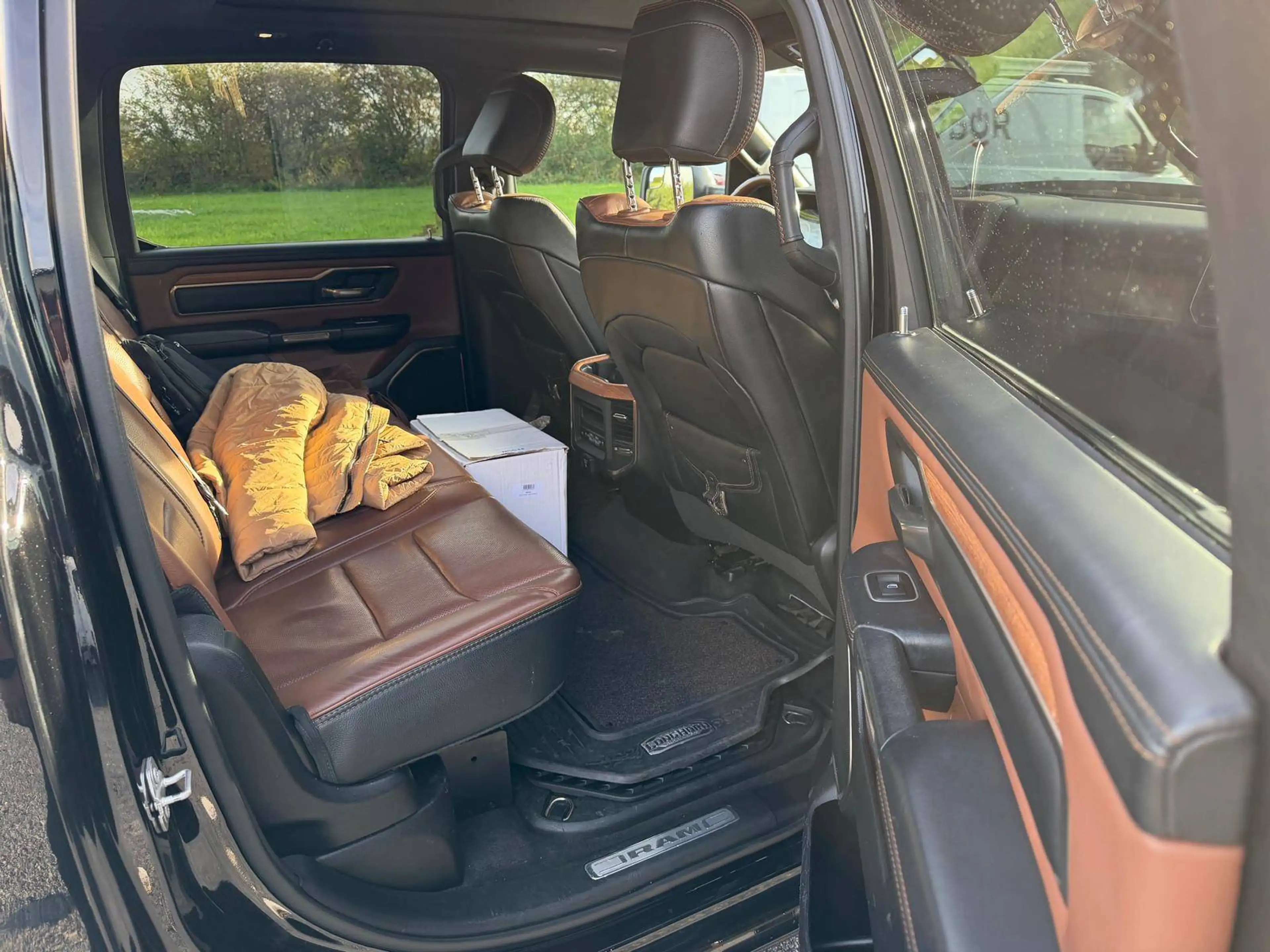 Dodge RAM RAM 1500 "Long Horn" 5.7 LPG /1er Prop.+ Historique. — photo 9