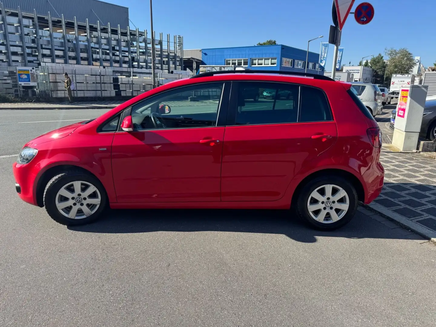 Volkswagen Golf Plus VI Life Rouge - 2