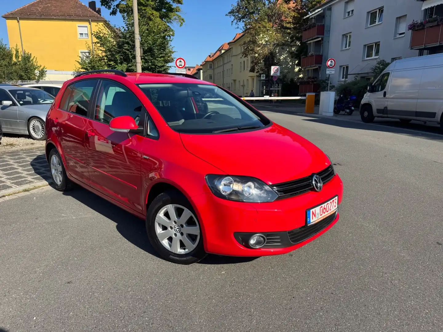 Volkswagen Golf Plus VI Life Rouge - 1