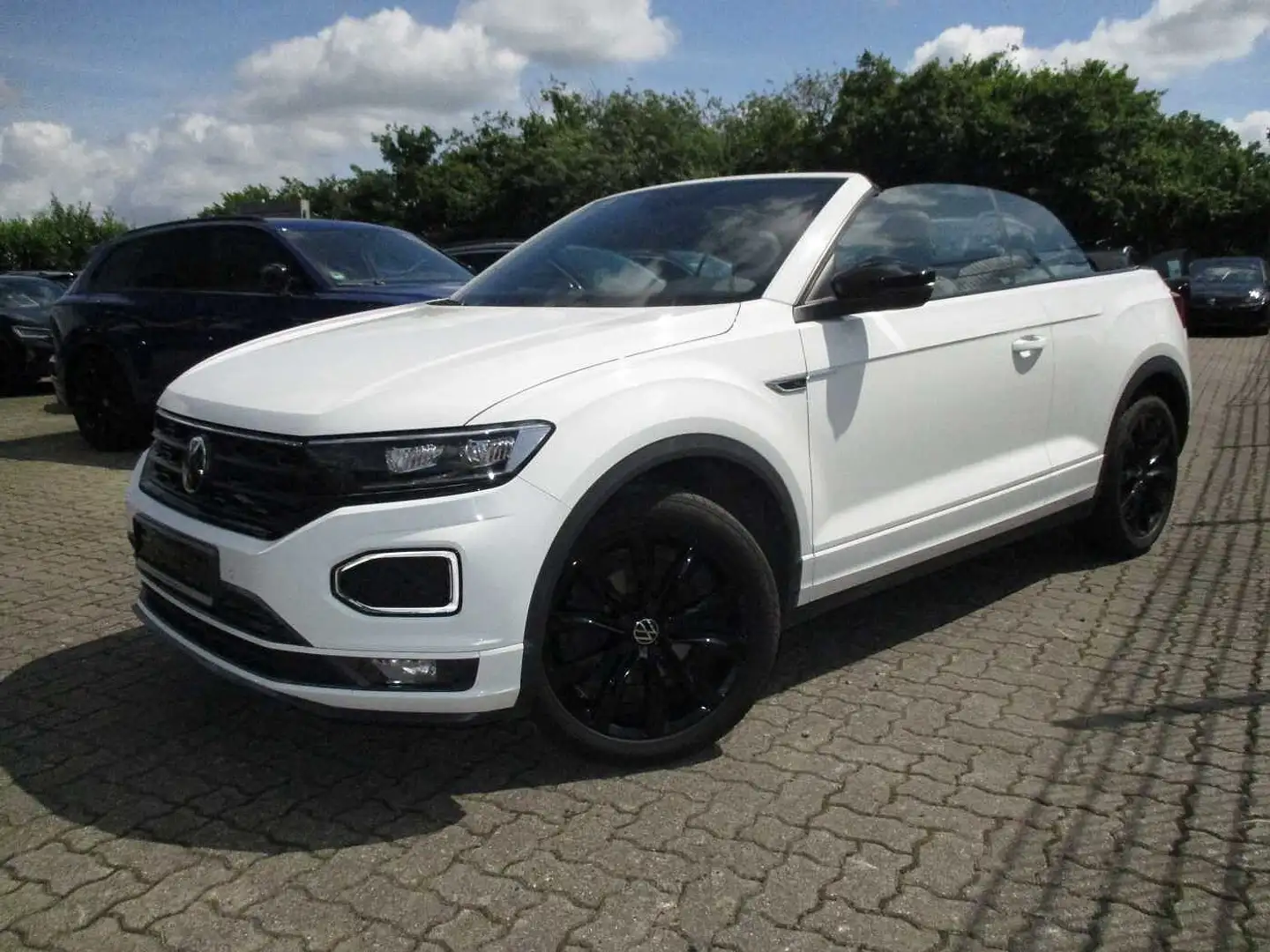 Volkswagen T-Roc Cabriolet 1.5 TSI  R-Line Wit - 2