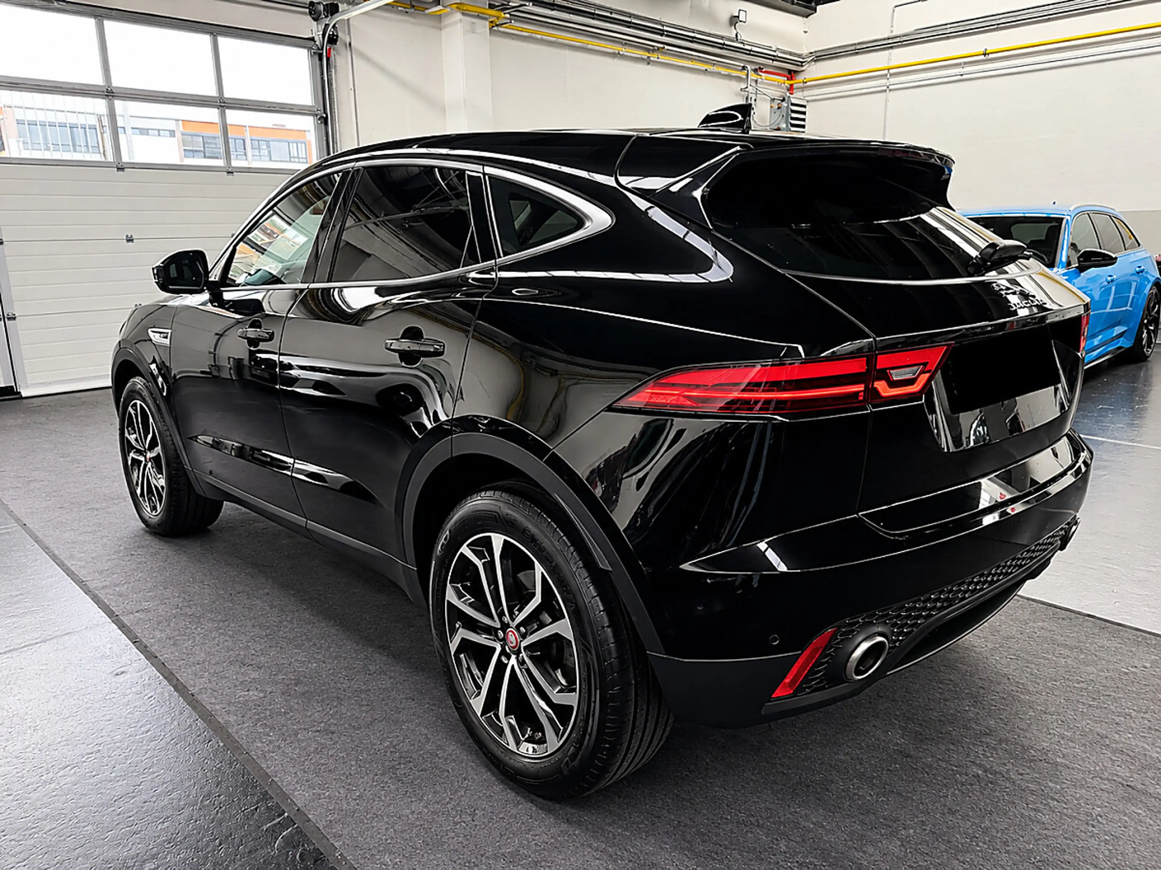Jaguar E-Pace E-PACE D150 AWD * SERVICE + PICKERL NEU * FINAN... — photo 5