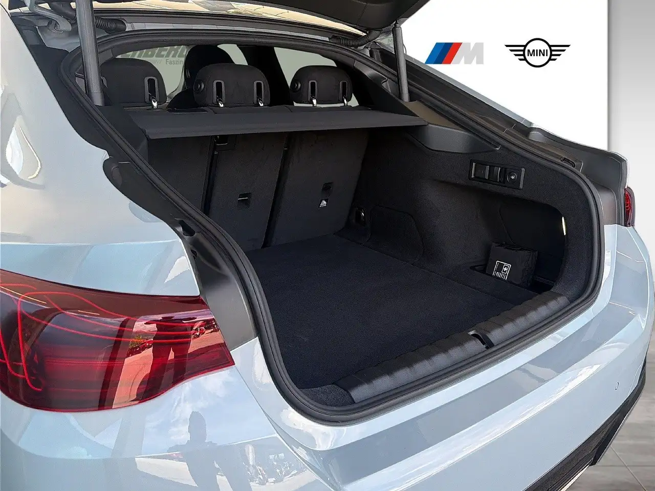 BMW i4 2026 — фото 12